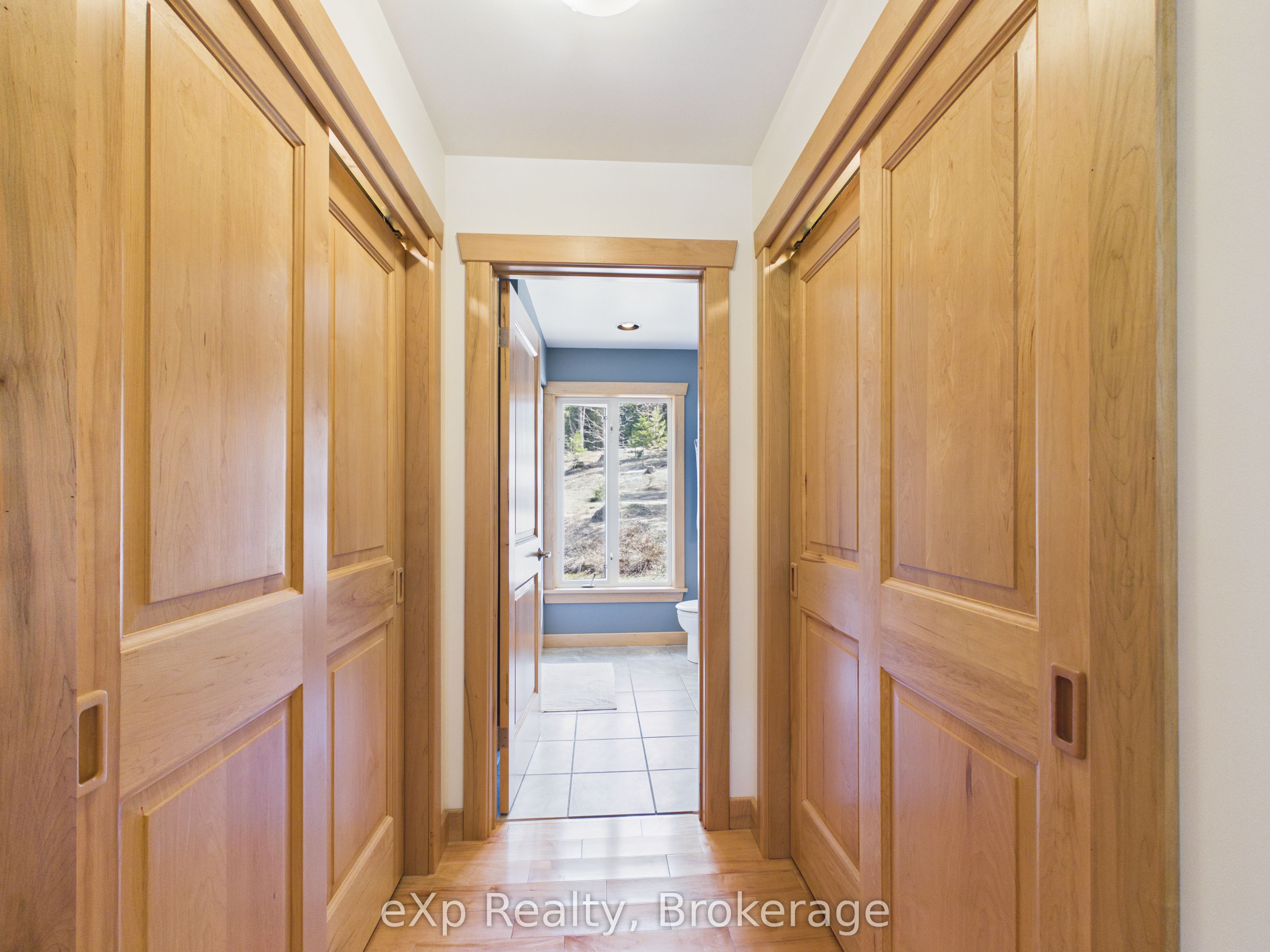 303709 South Line Property Photo 29
