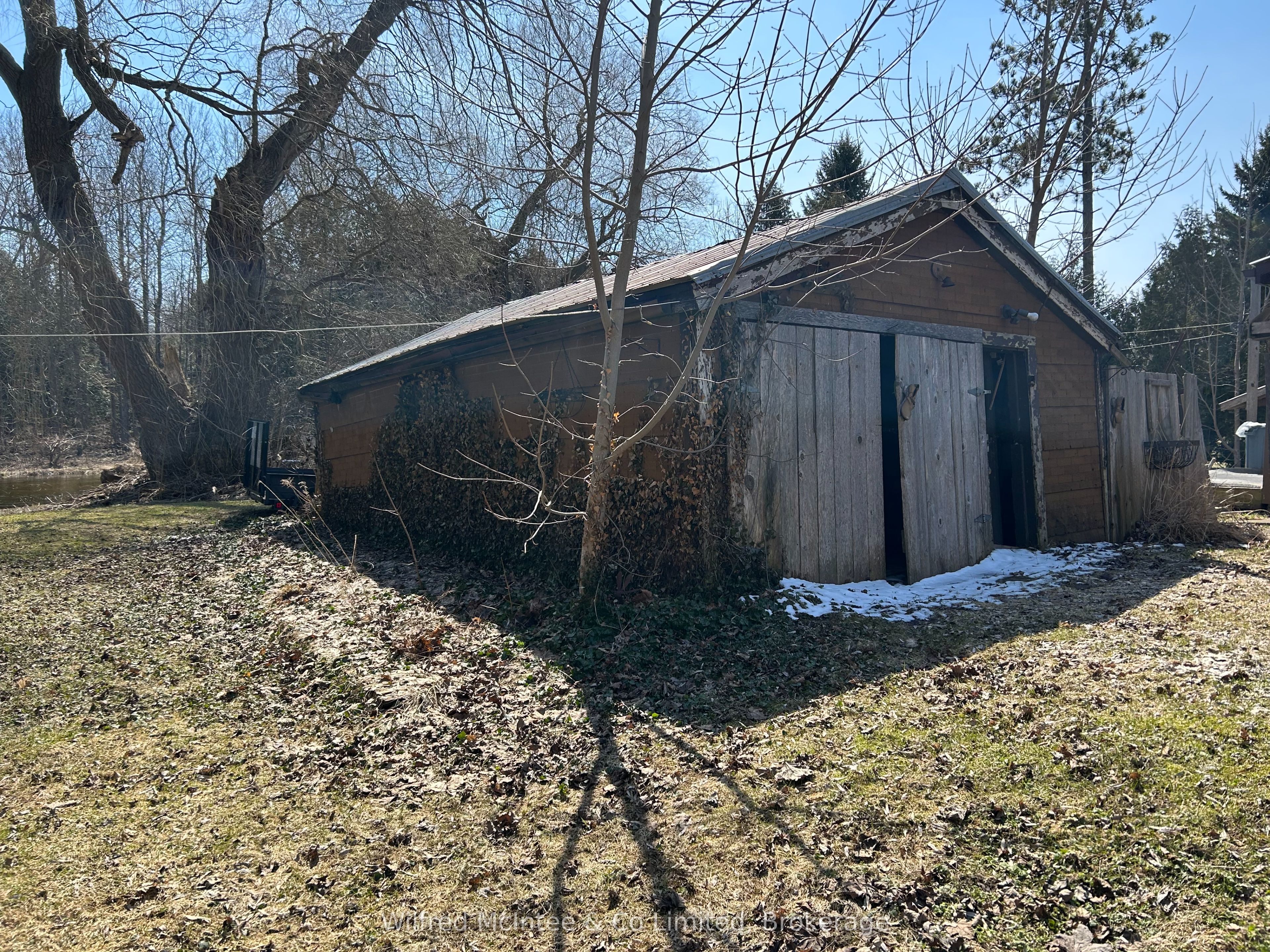 401866 Grey 4 Road Property Photo 22