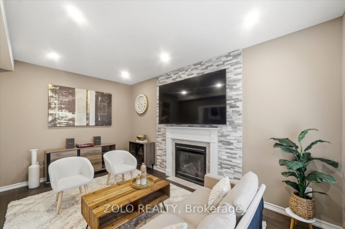52 Claxton Crescent Property Photo 10
