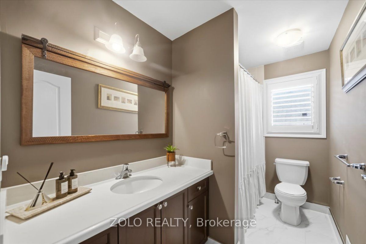 52 Claxton Crescent Property Photo 37