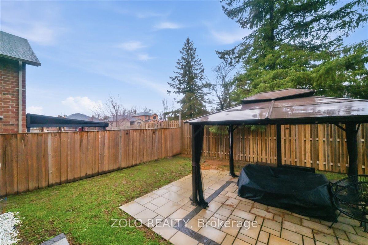 52 Claxton Crescent Property Photo 42
