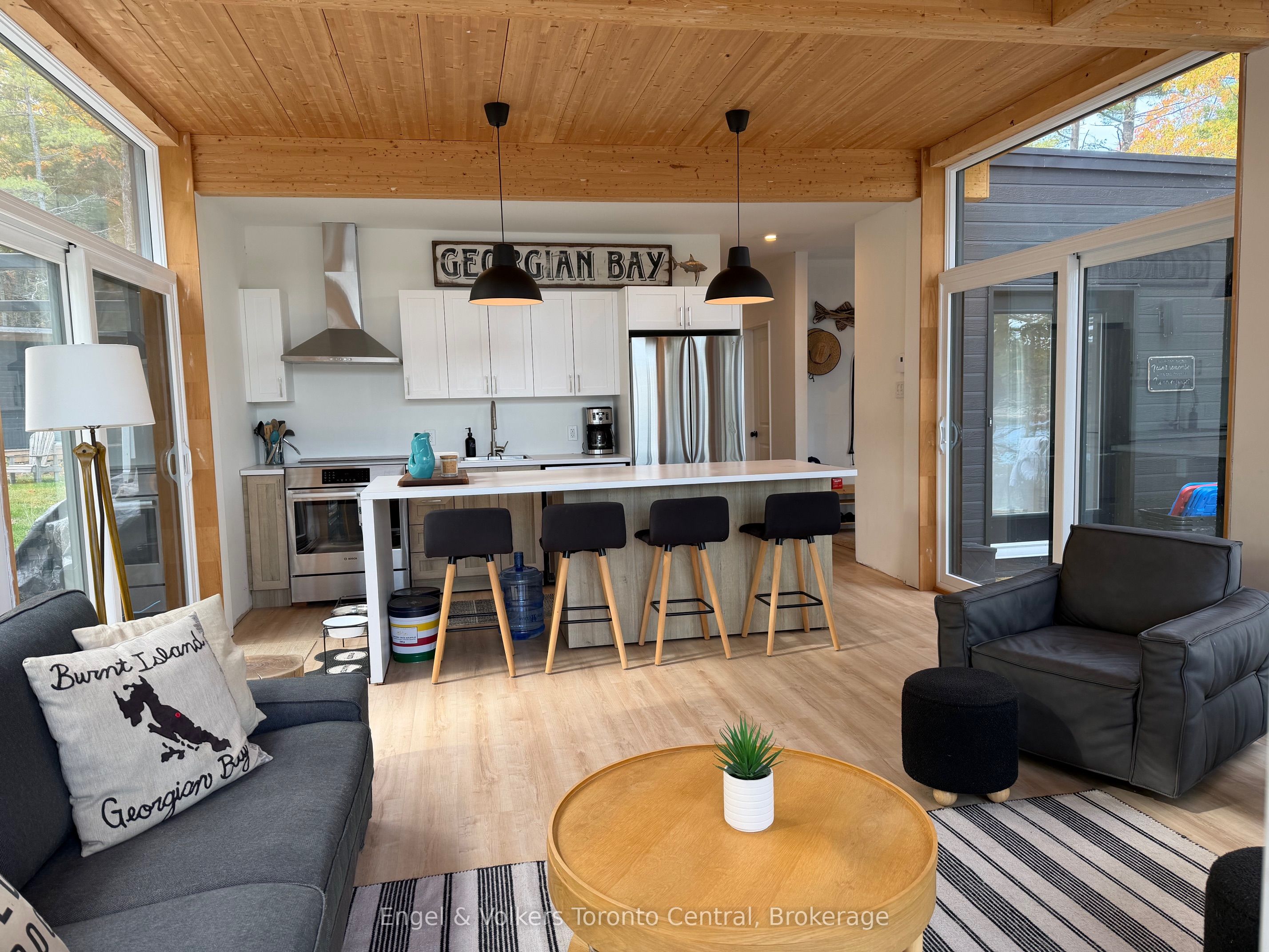 736 2190 Island Property Photo 15