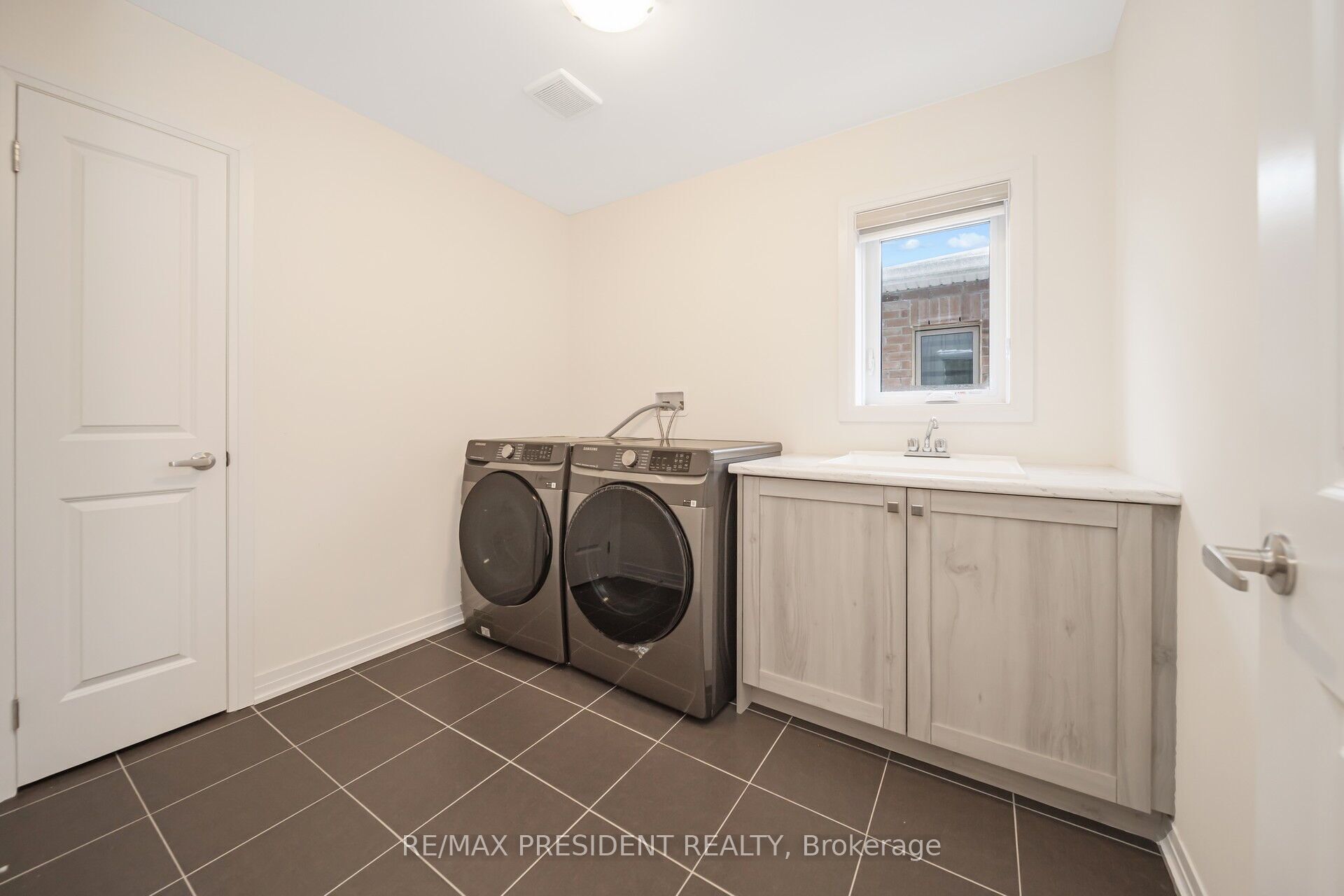 161 Dingman Street Property Photo 45