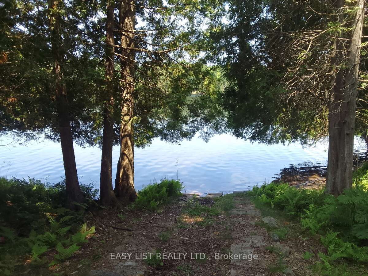 75 - 372 Murphy Road Property Photo 3
