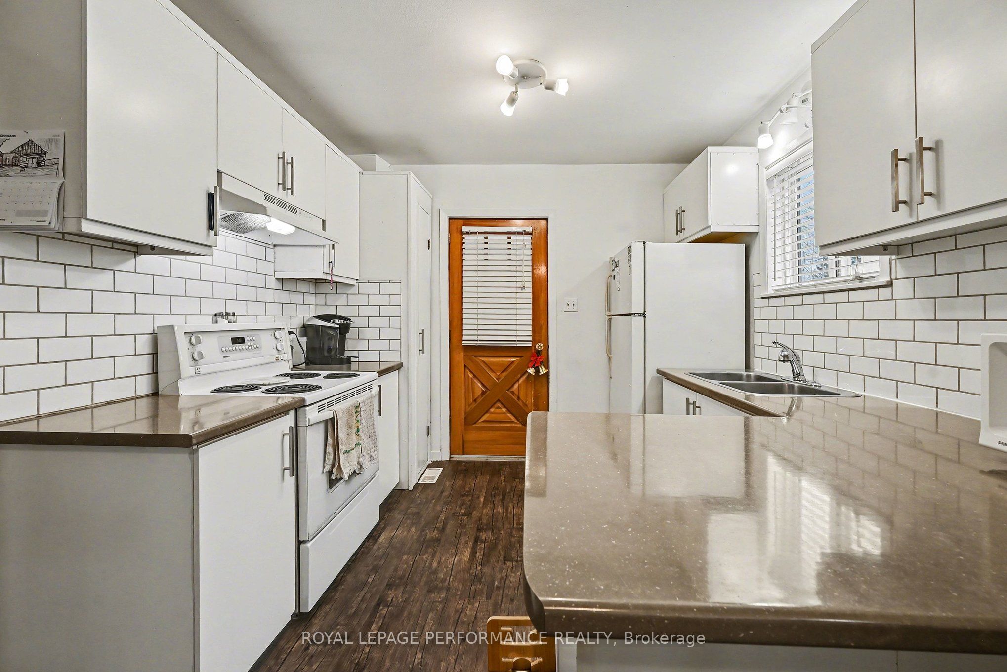 414 Gillespie Avenue Property Photo 5