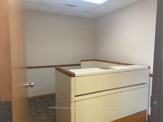 153 8th Street E Property Photo 7