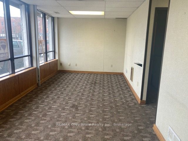 153 8th Street E Property Photo 8
