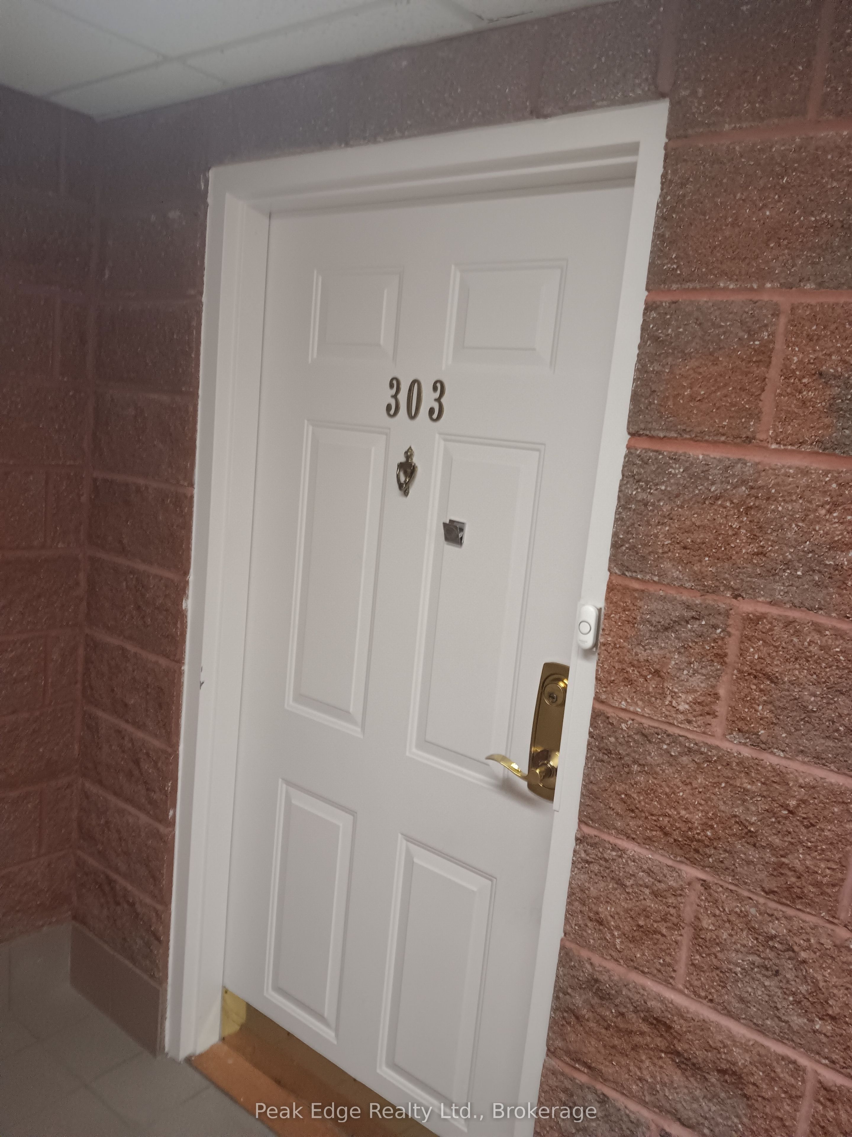 536 11th Avenue 303 Property Photo 5