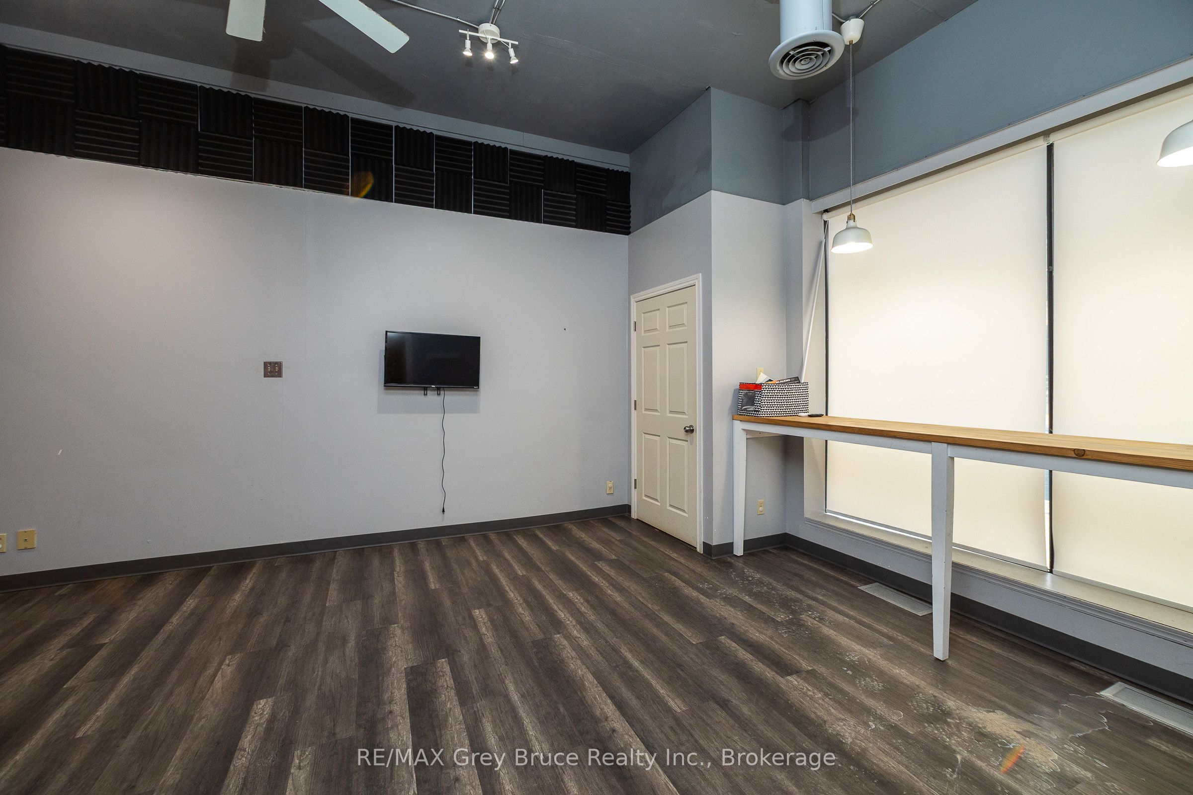 827 2nd Avenue E Property Photo 5