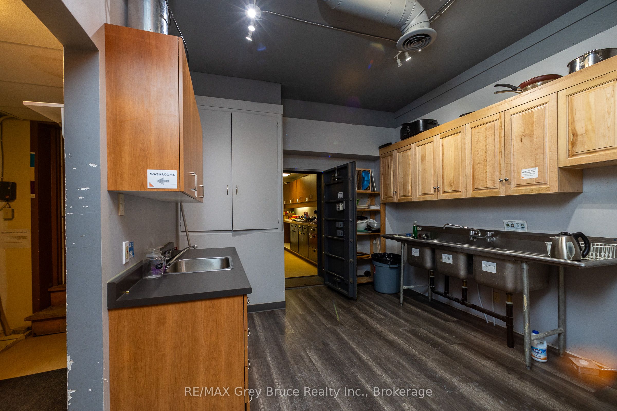827 2nd Avenue E Property Photo 18