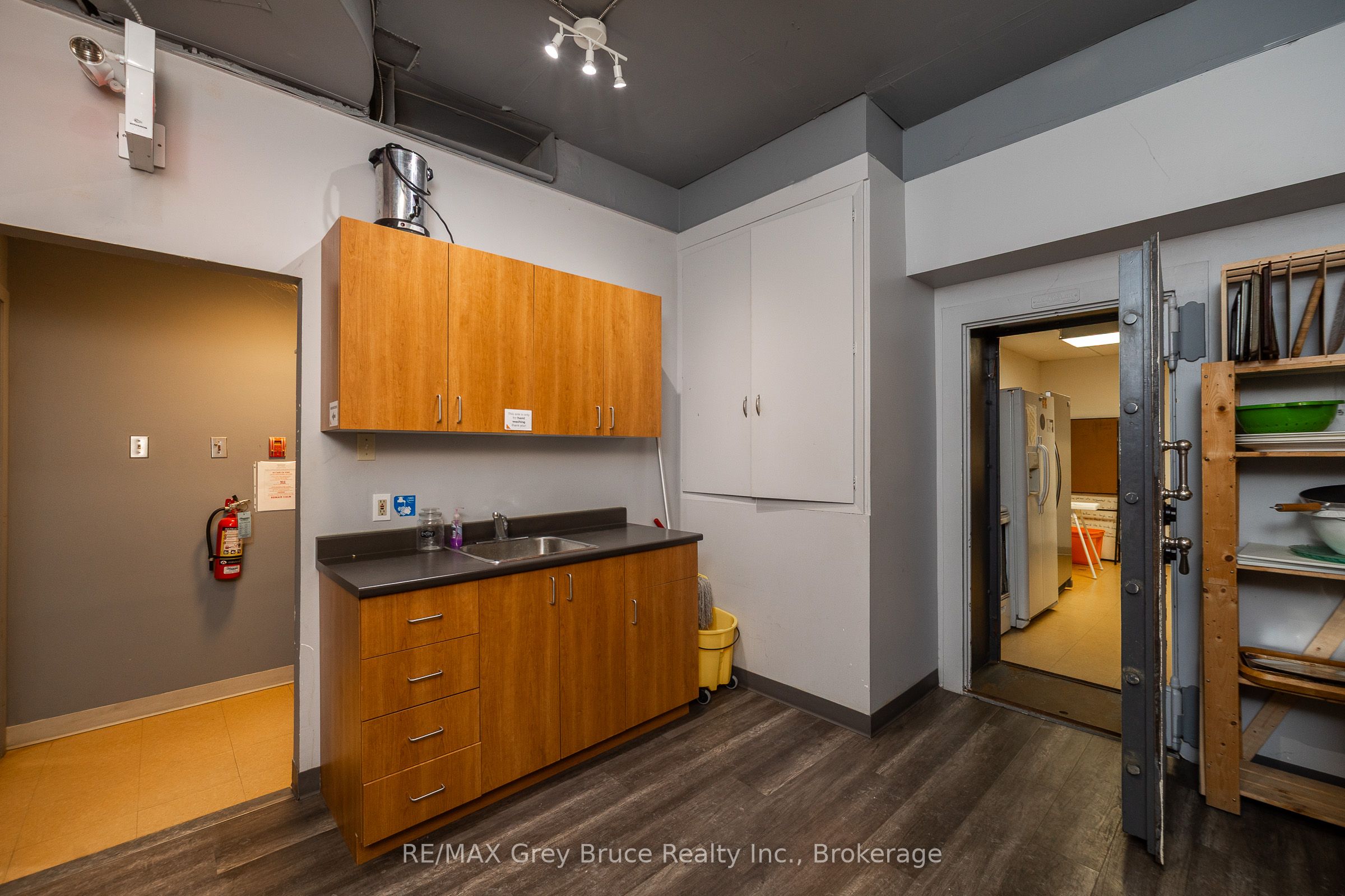 827 2nd Avenue E Property Photo 23