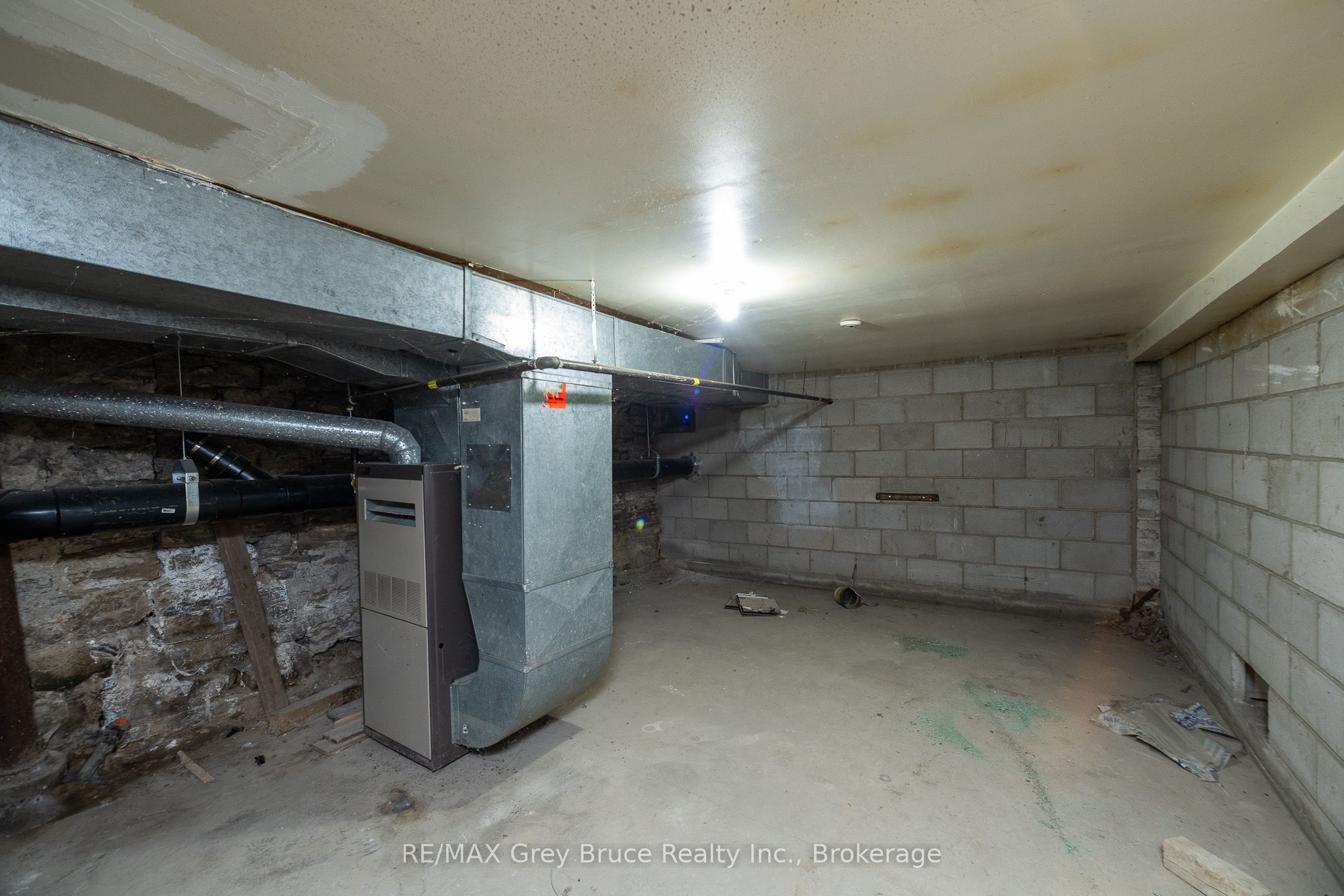827 2nd Avenue E Property Photo 30