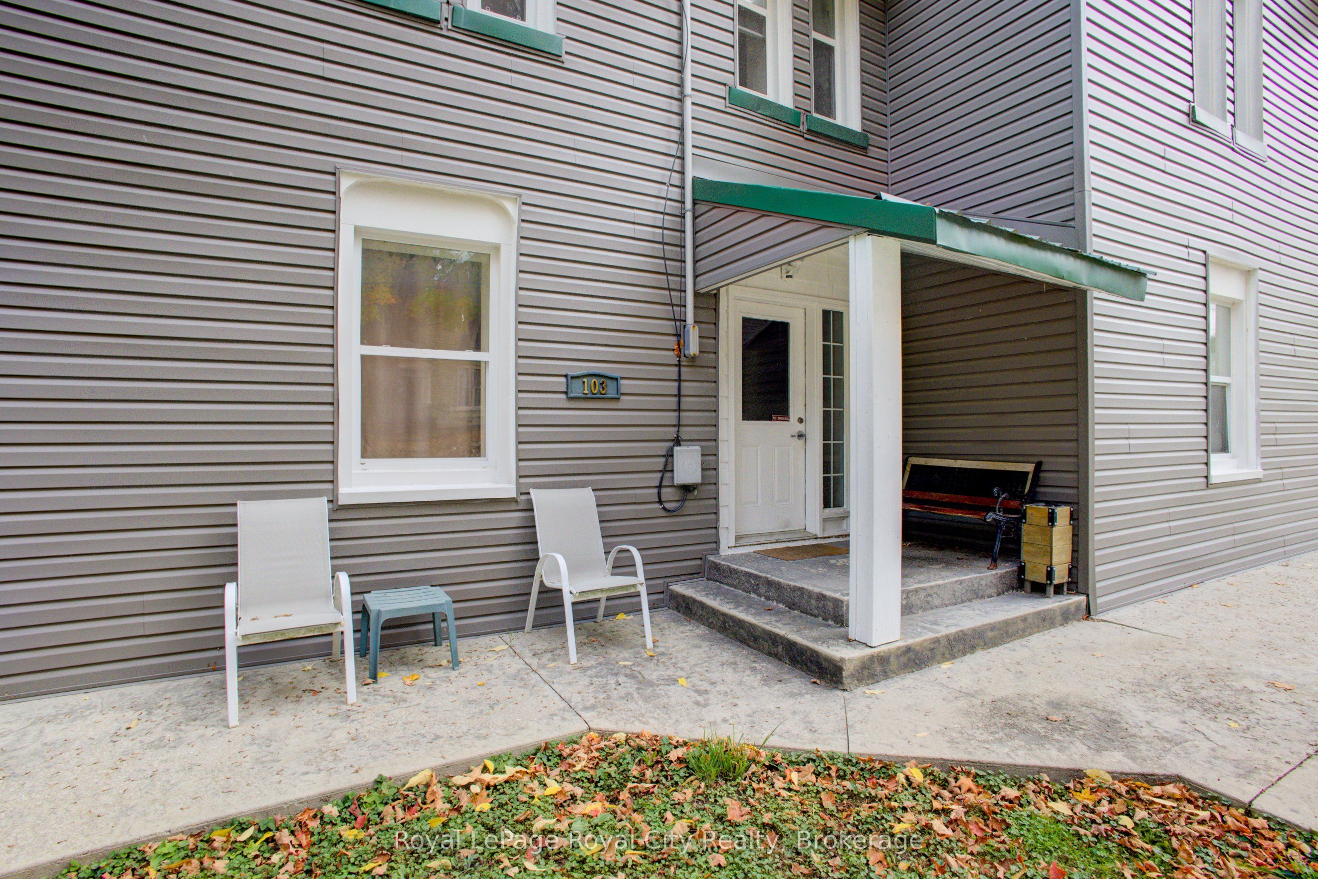 103 Patrick Street E Property Photo 5