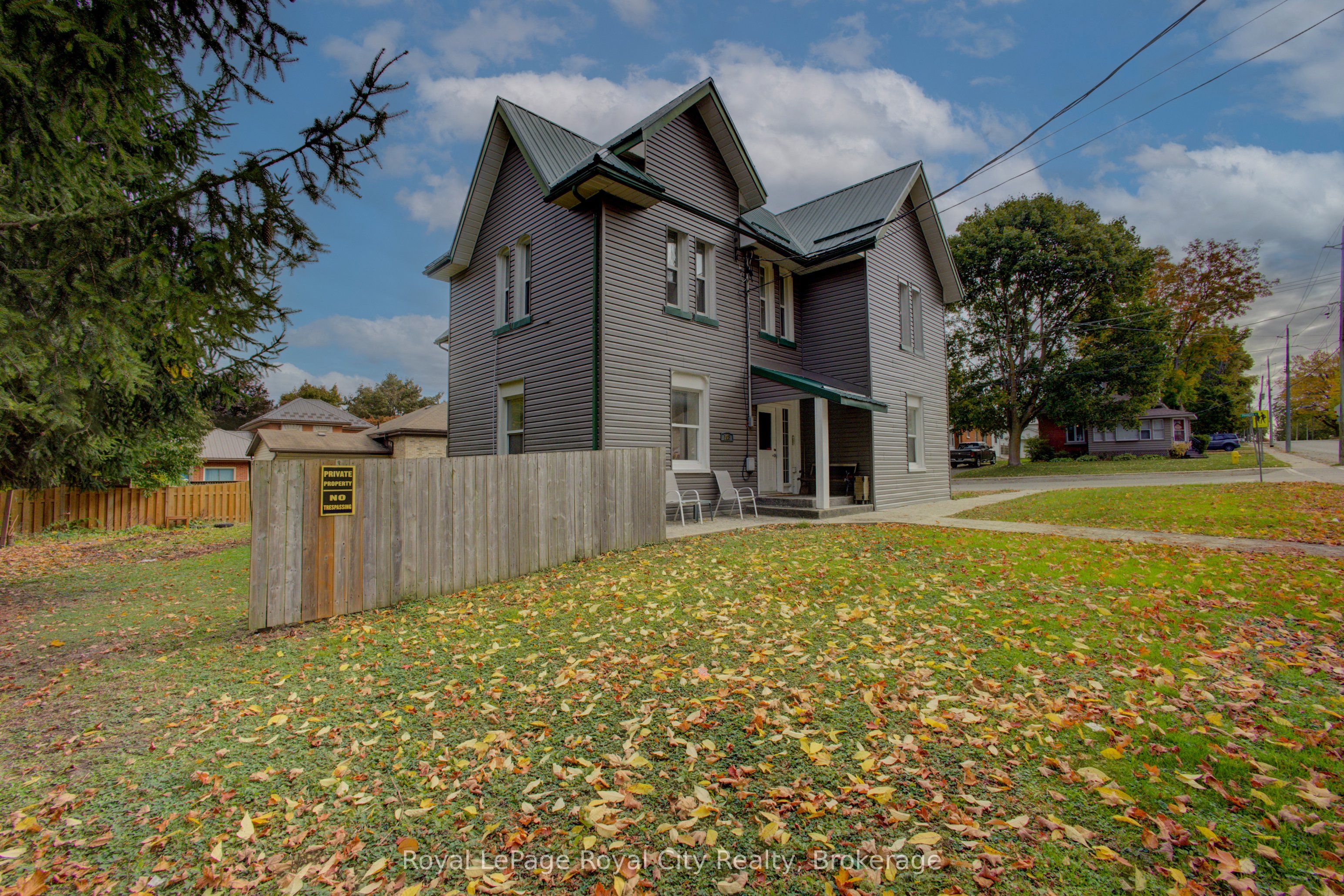 103 Patrick Street E Property Photo 8