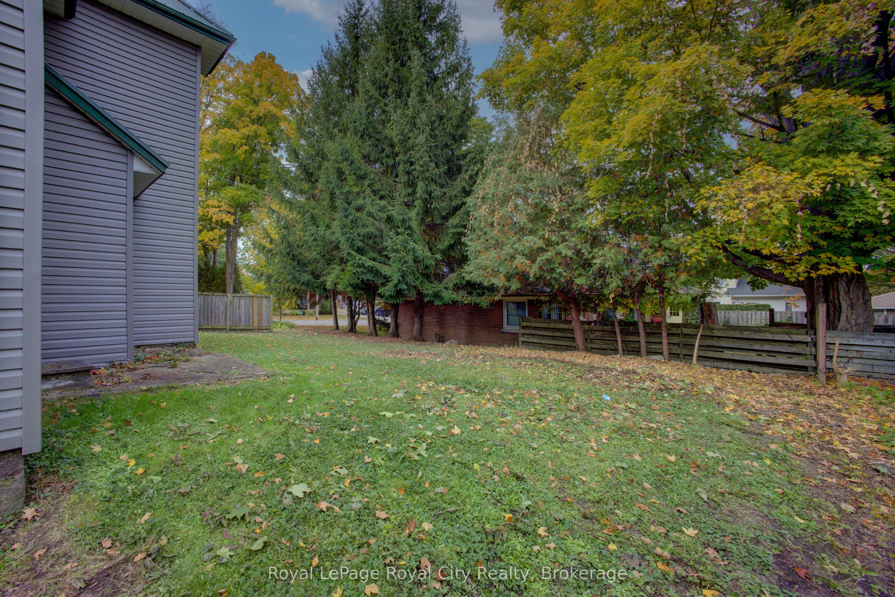 103 Patrick Street E Property Photo 11