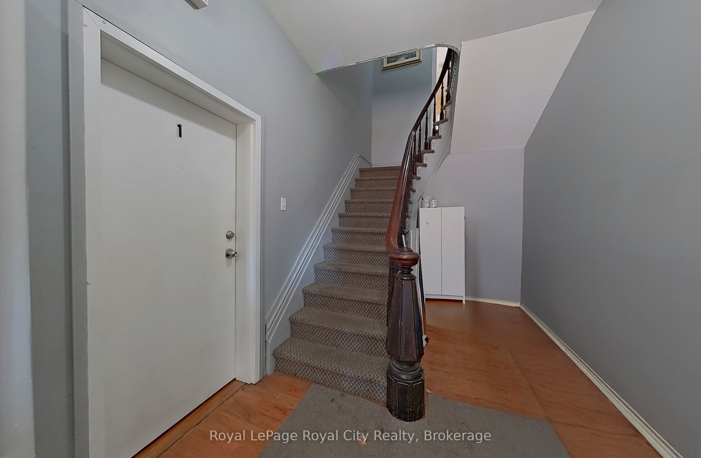 103 Patrick Street E Property Photo 13