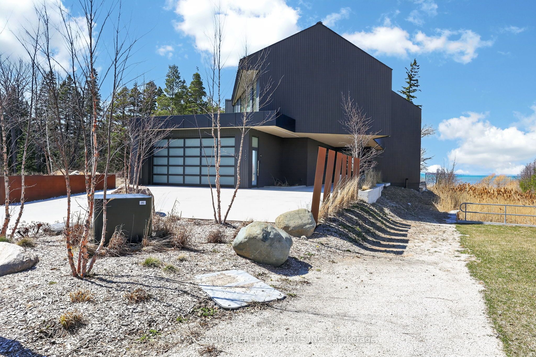 120 Sebastian Street Property Photo 2