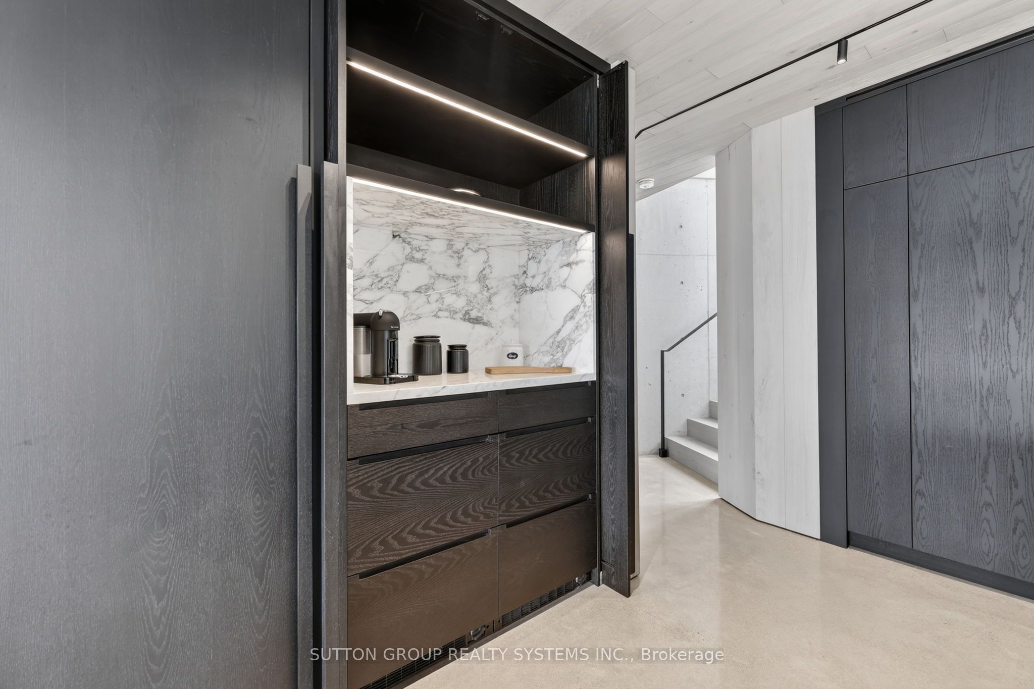 120 Sebastian Street Property Photo 22