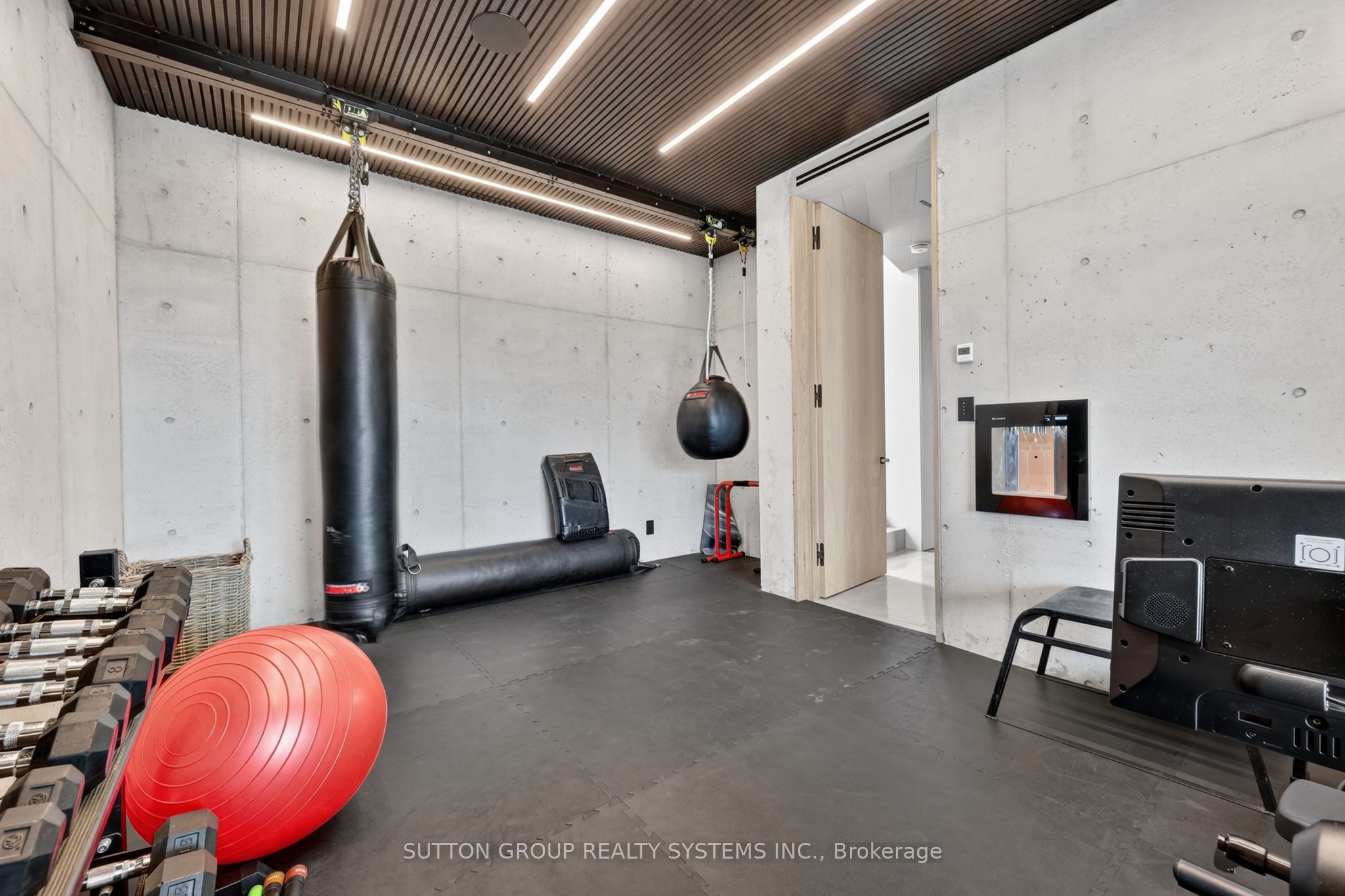 120 Sebastian Street Property Photo 28