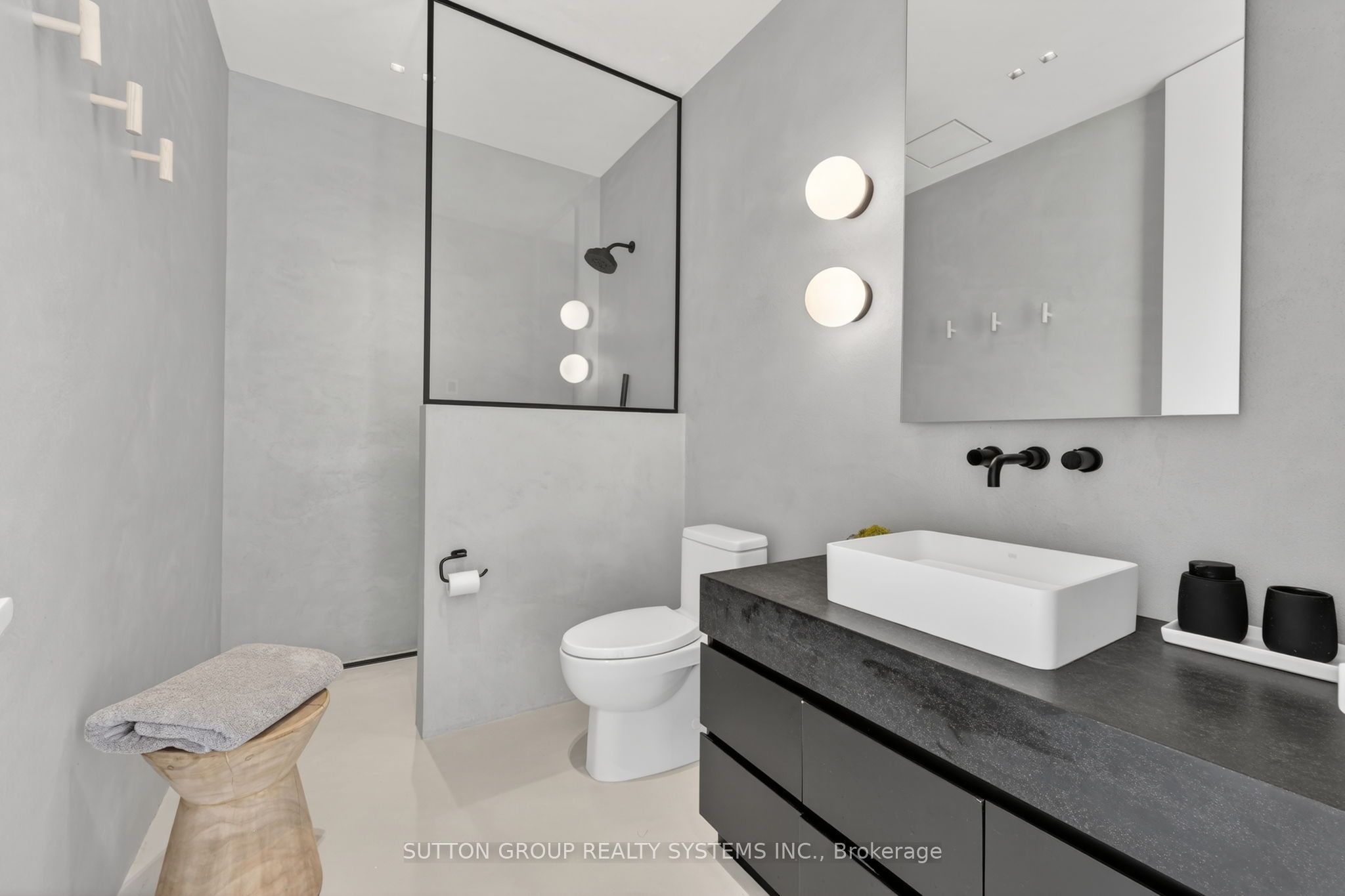 120 Sebastian Street Property Photo 42