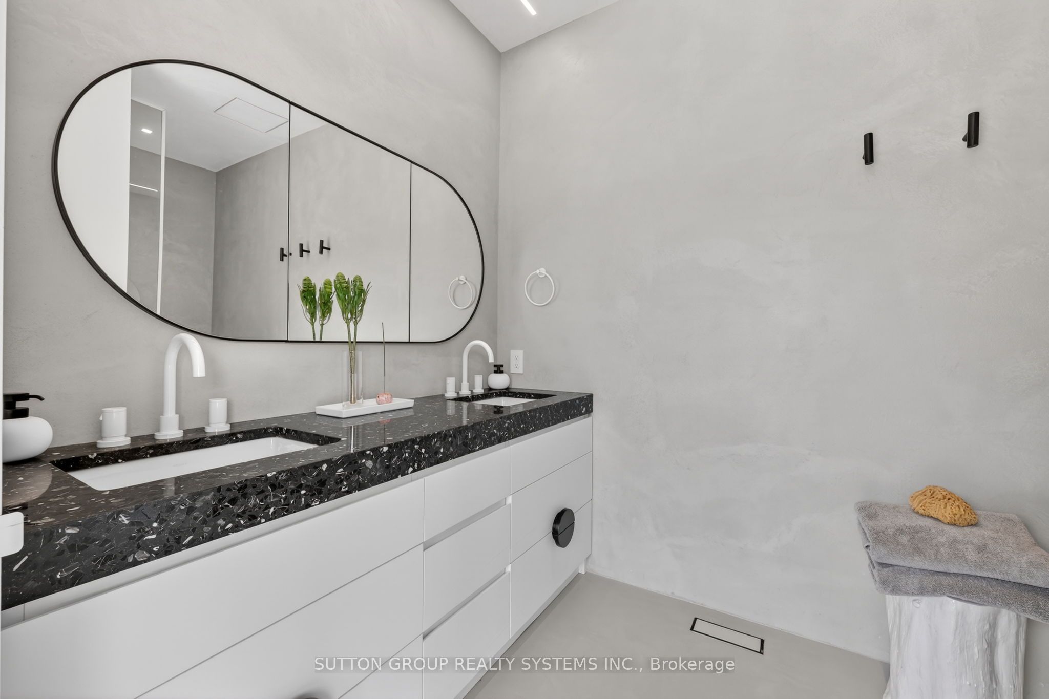 120 Sebastian Street Property Photo 46