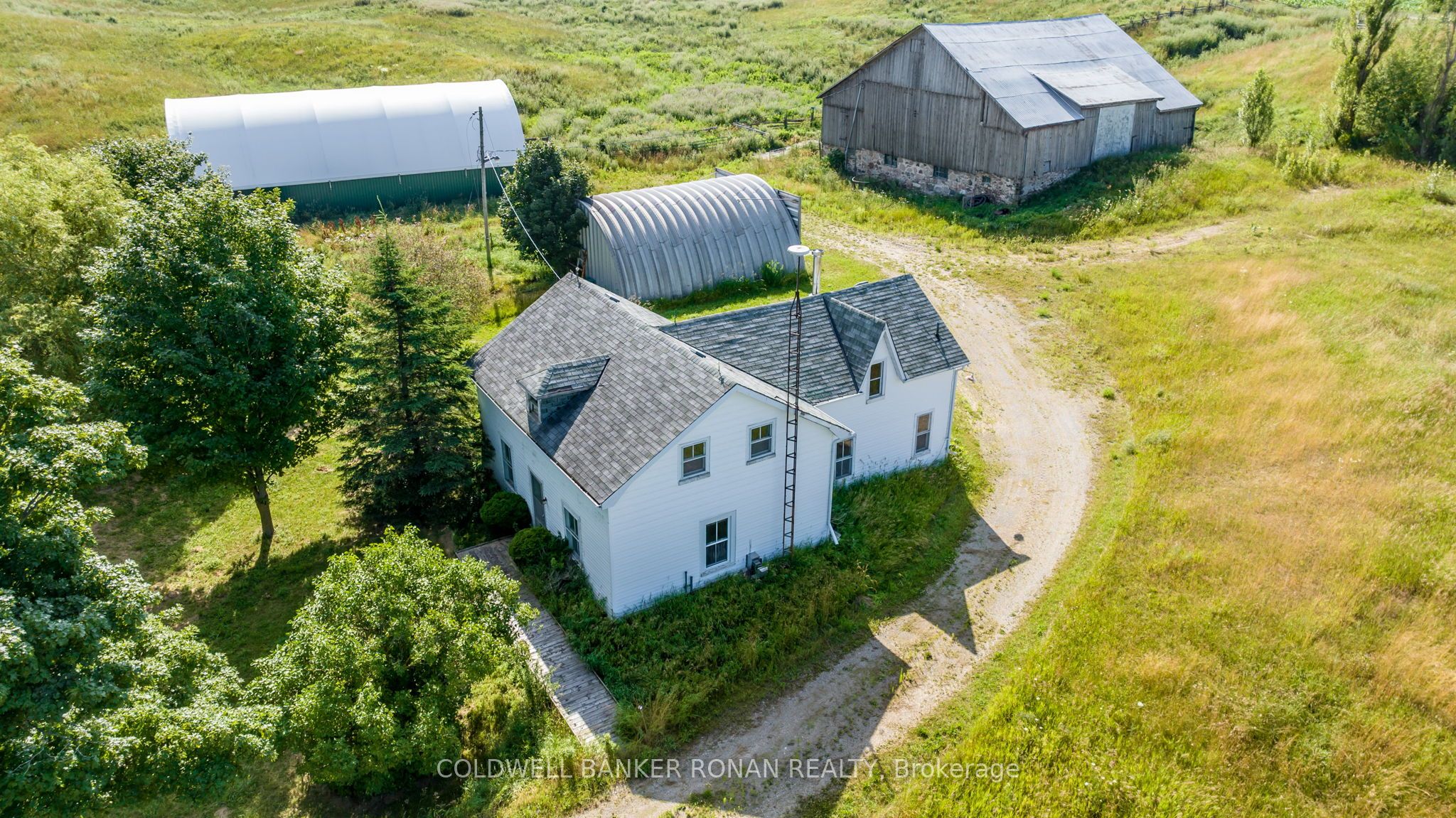 486356 30 Side Road Property Photo 7