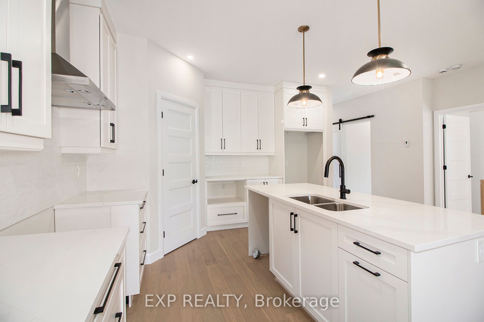 775 Lacroix Road Property Photo 9