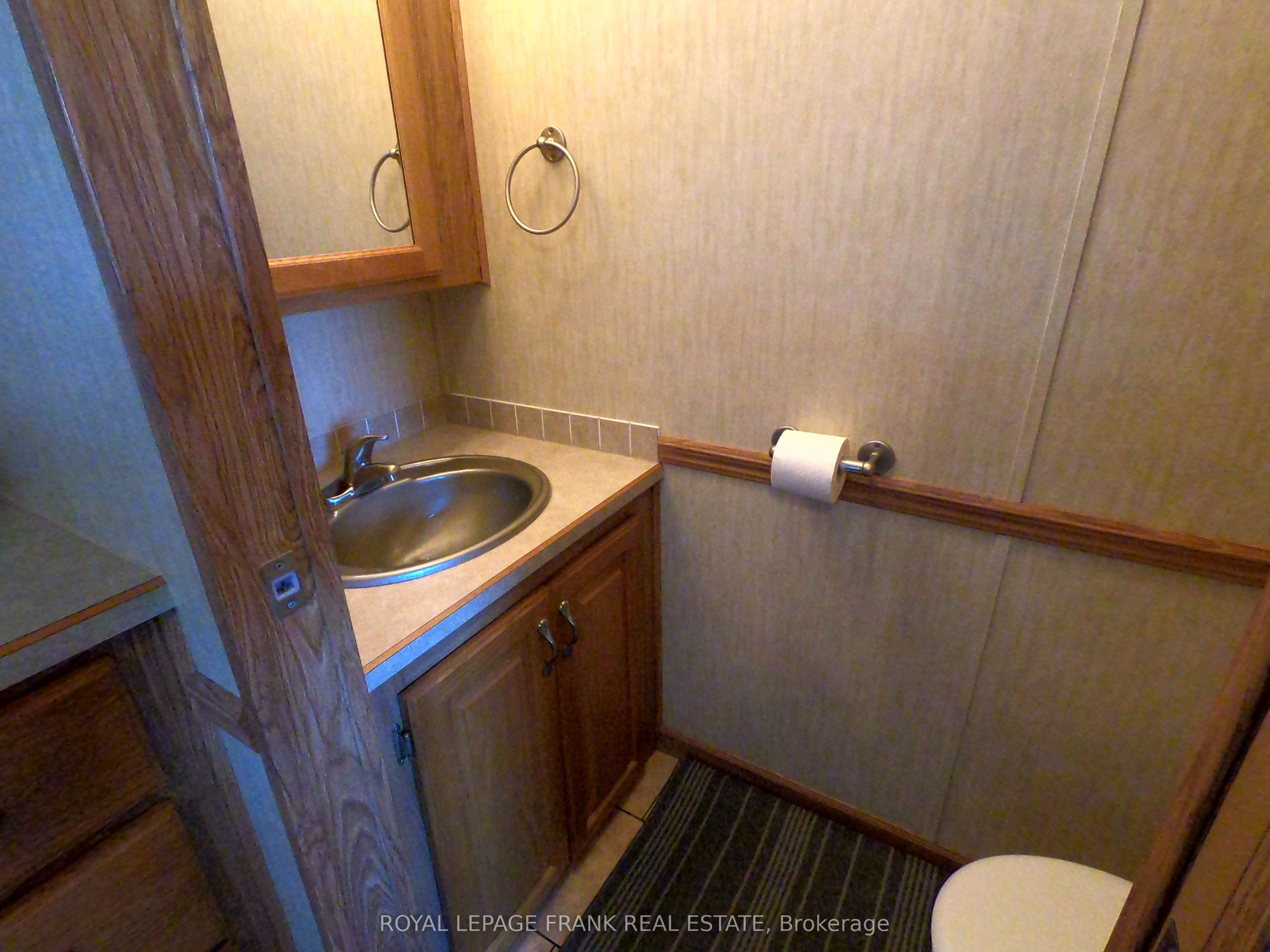 14 Pioneer Drive Property Photo 11