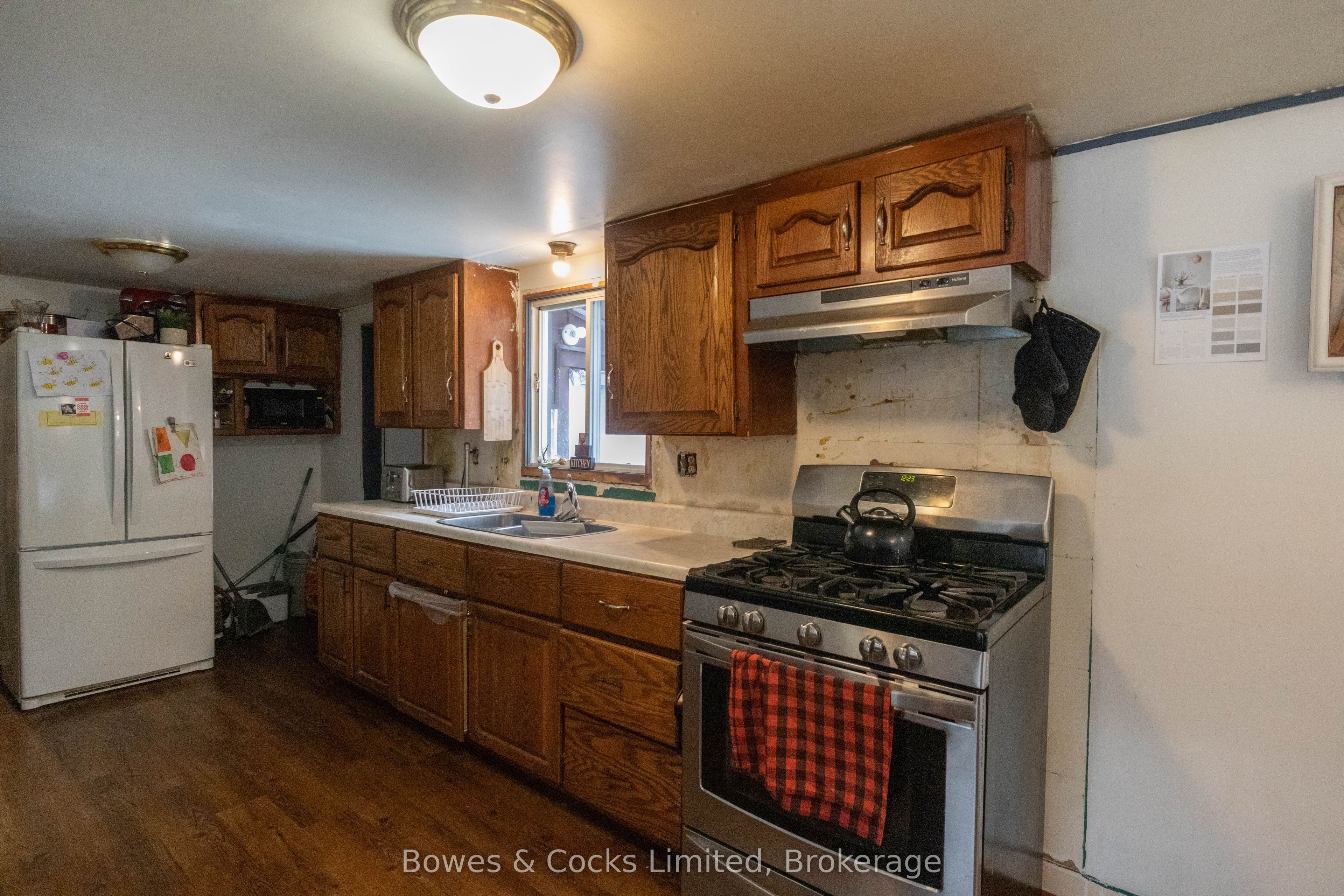 1046 Detlor Road Property Photo 23