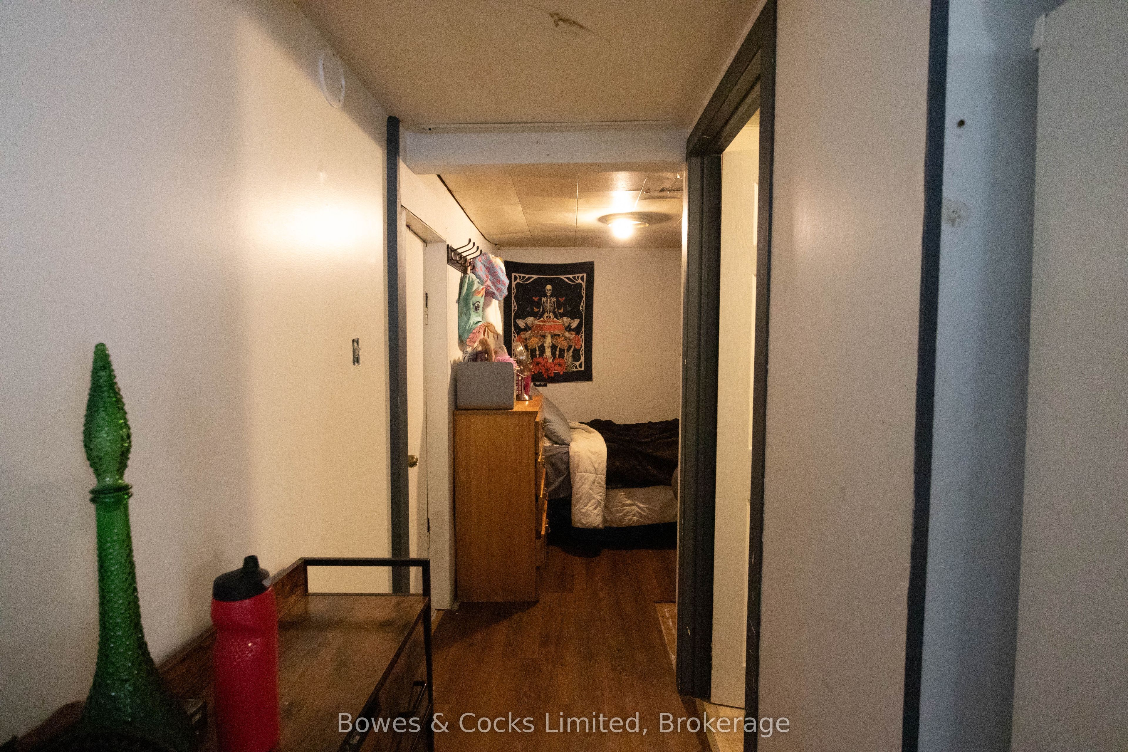 1046 Detlor Road Property Photo 25