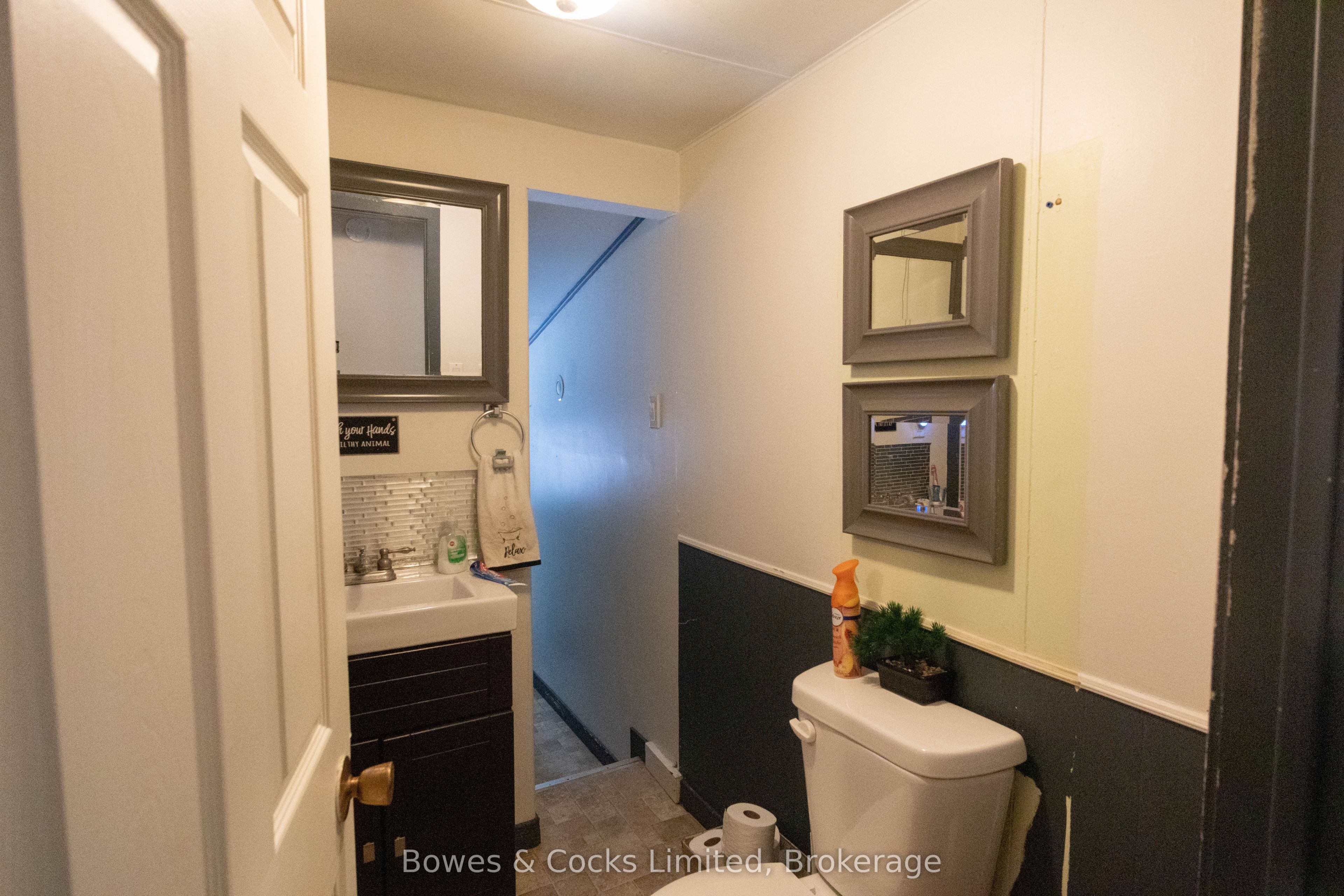1046 Detlor Road Property Photo 26