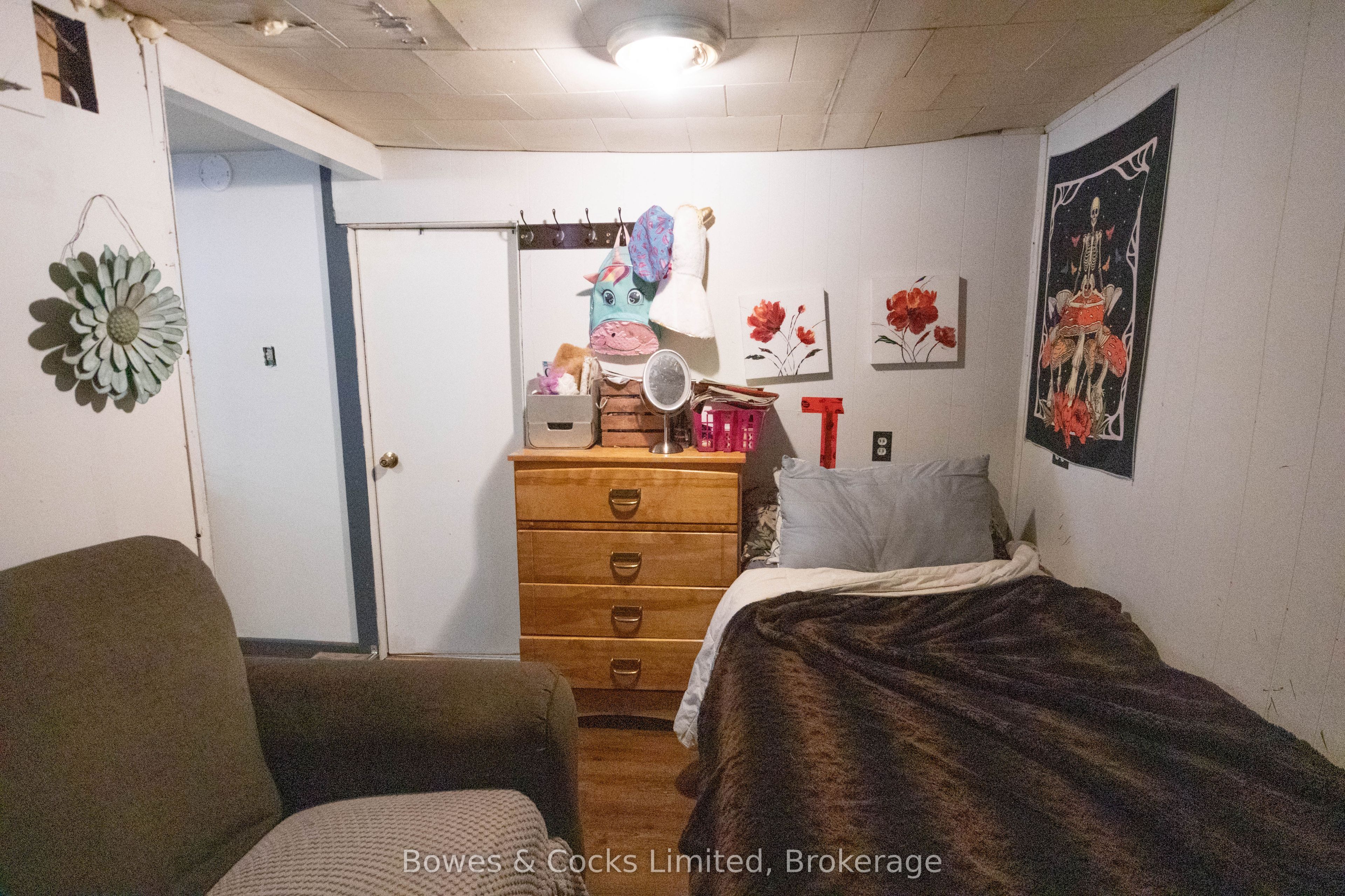 1046 Detlor Road Property Photo 32