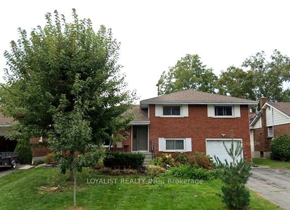 220 PARROTT Drive Property Photo 1