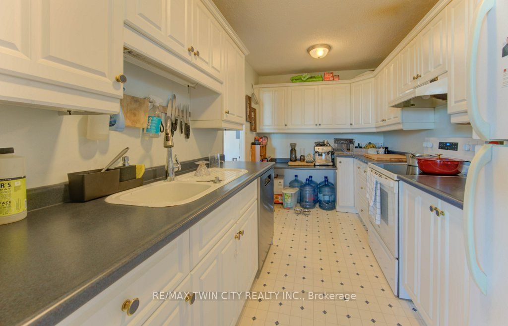 225 Harvard Place N 509 Property Photo 27
