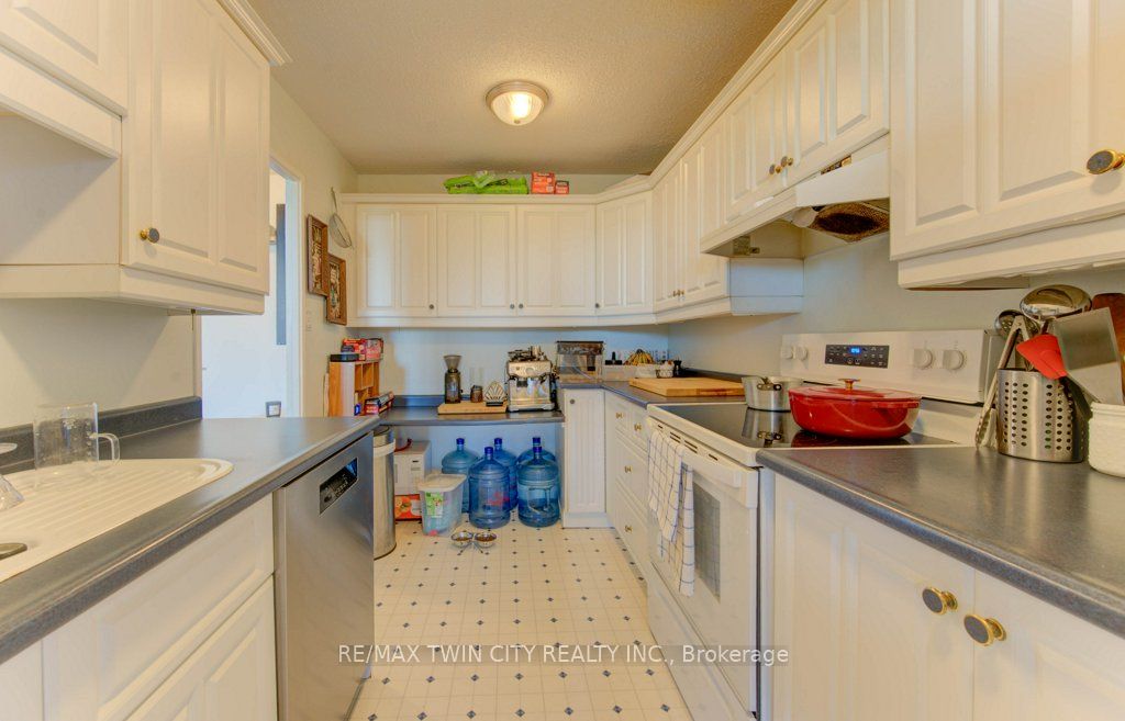 225 Harvard Place N 509 Property Photo 28