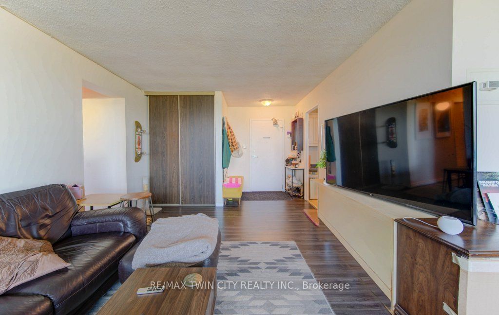 225 Harvard Place N 509 Property Photo 33