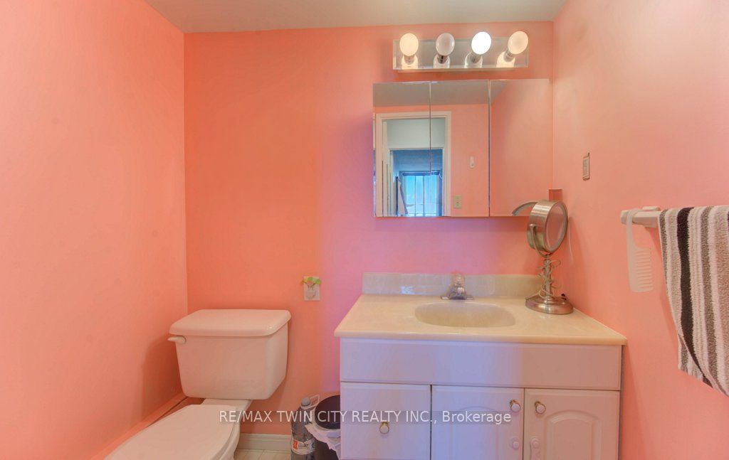 225 Harvard Place N 509 Property Photo 39