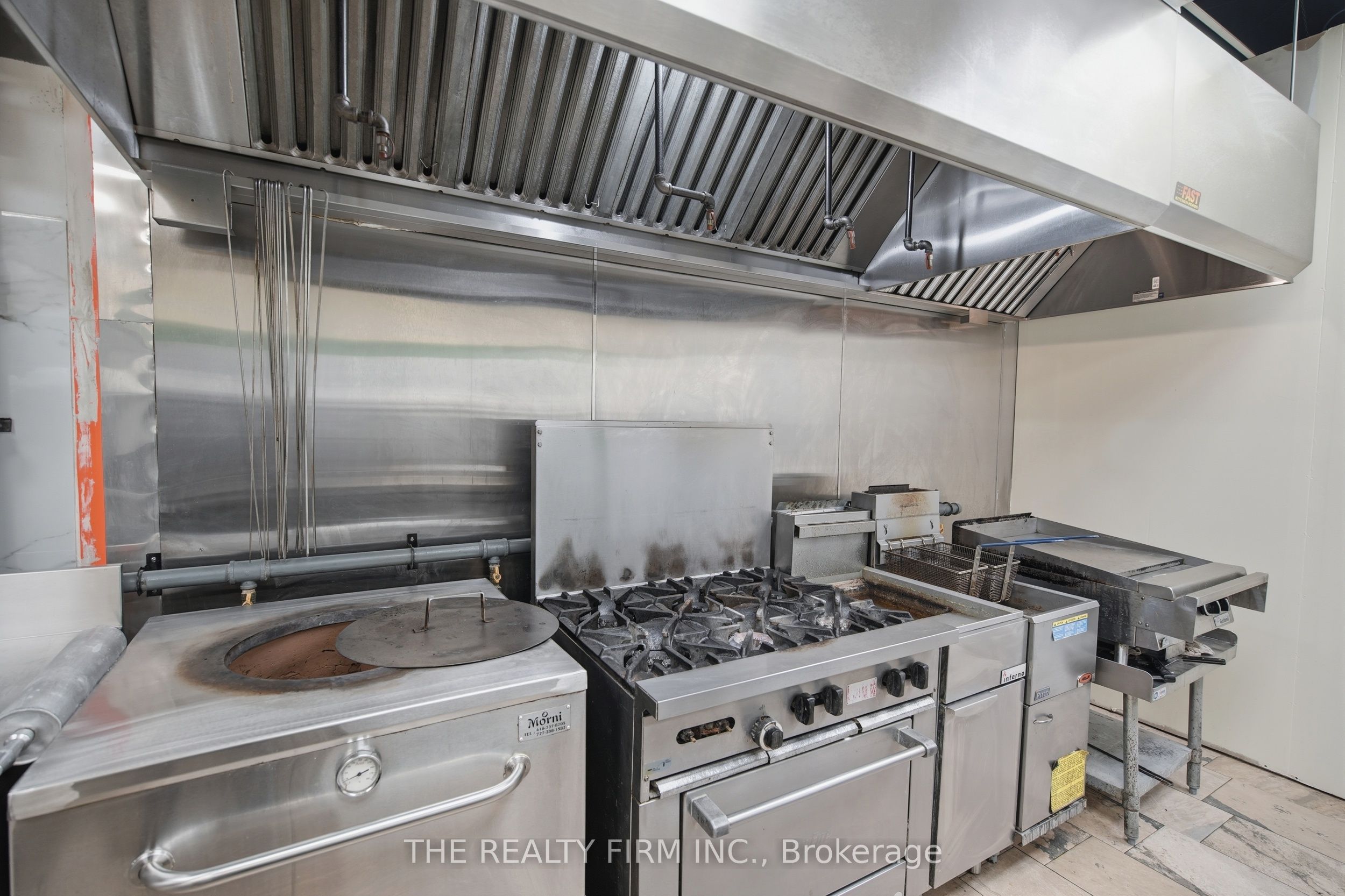 2295 Wharncliffe Road S 1 Property Photo 15