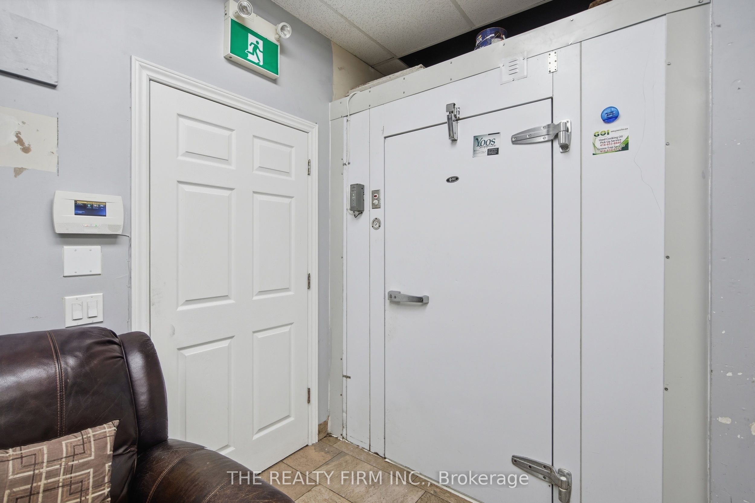 2295 Wharncliffe Road S 1 Property Photo 20