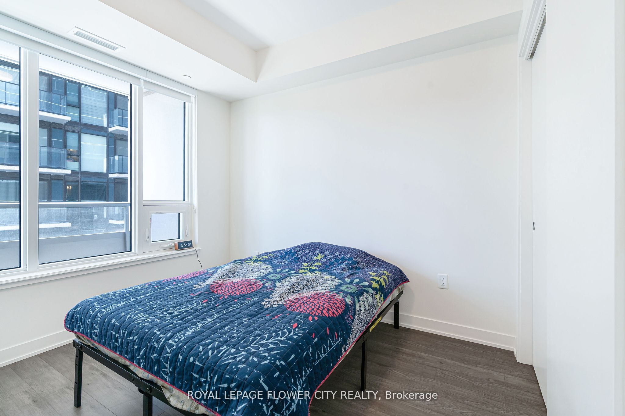 212 King William Street S 907 Property Photo 23