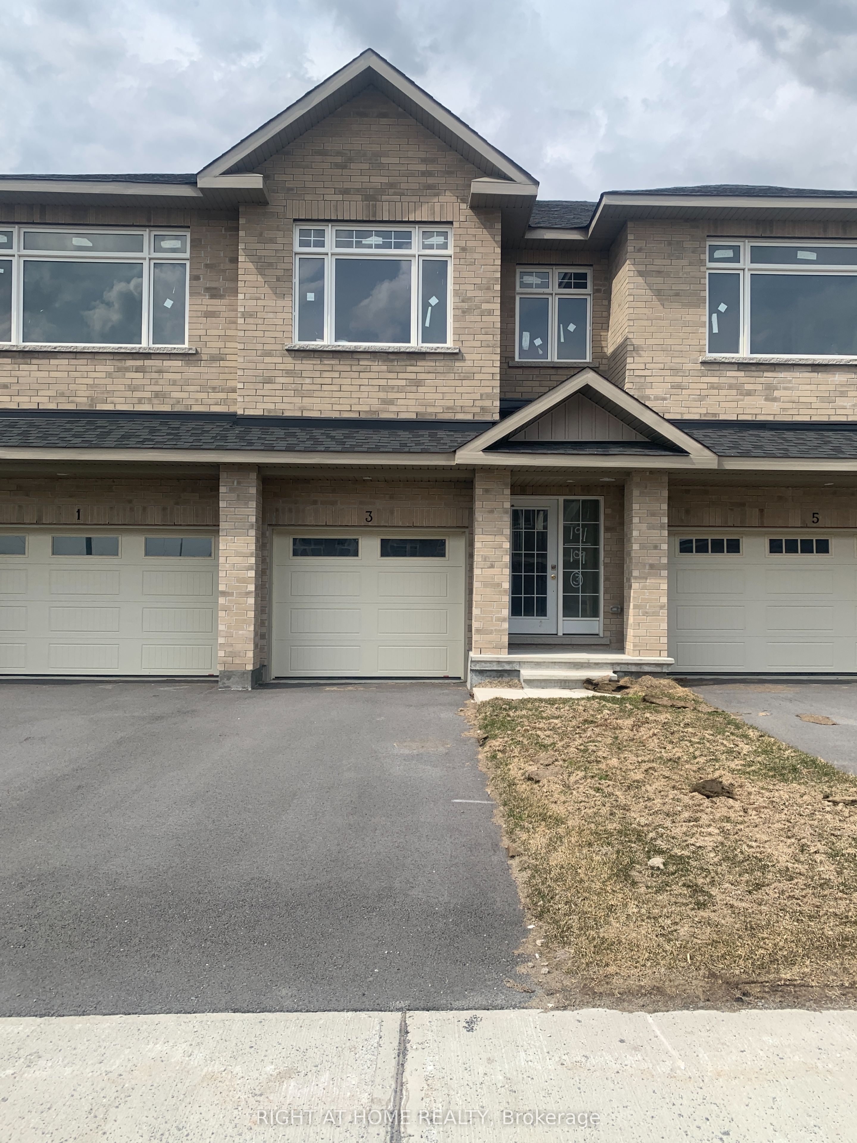 3 Wylie Way Property Photo 1