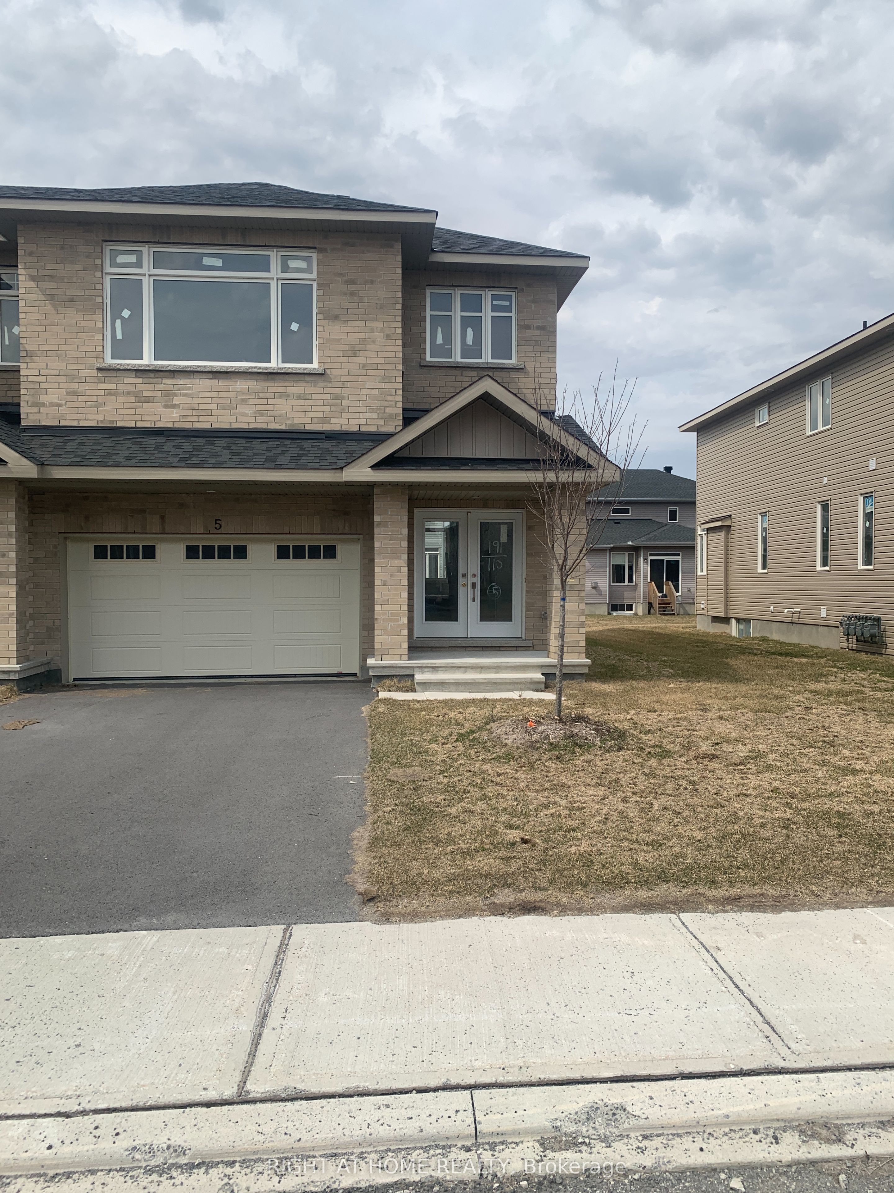 5 Wylie Way Property Photo 1