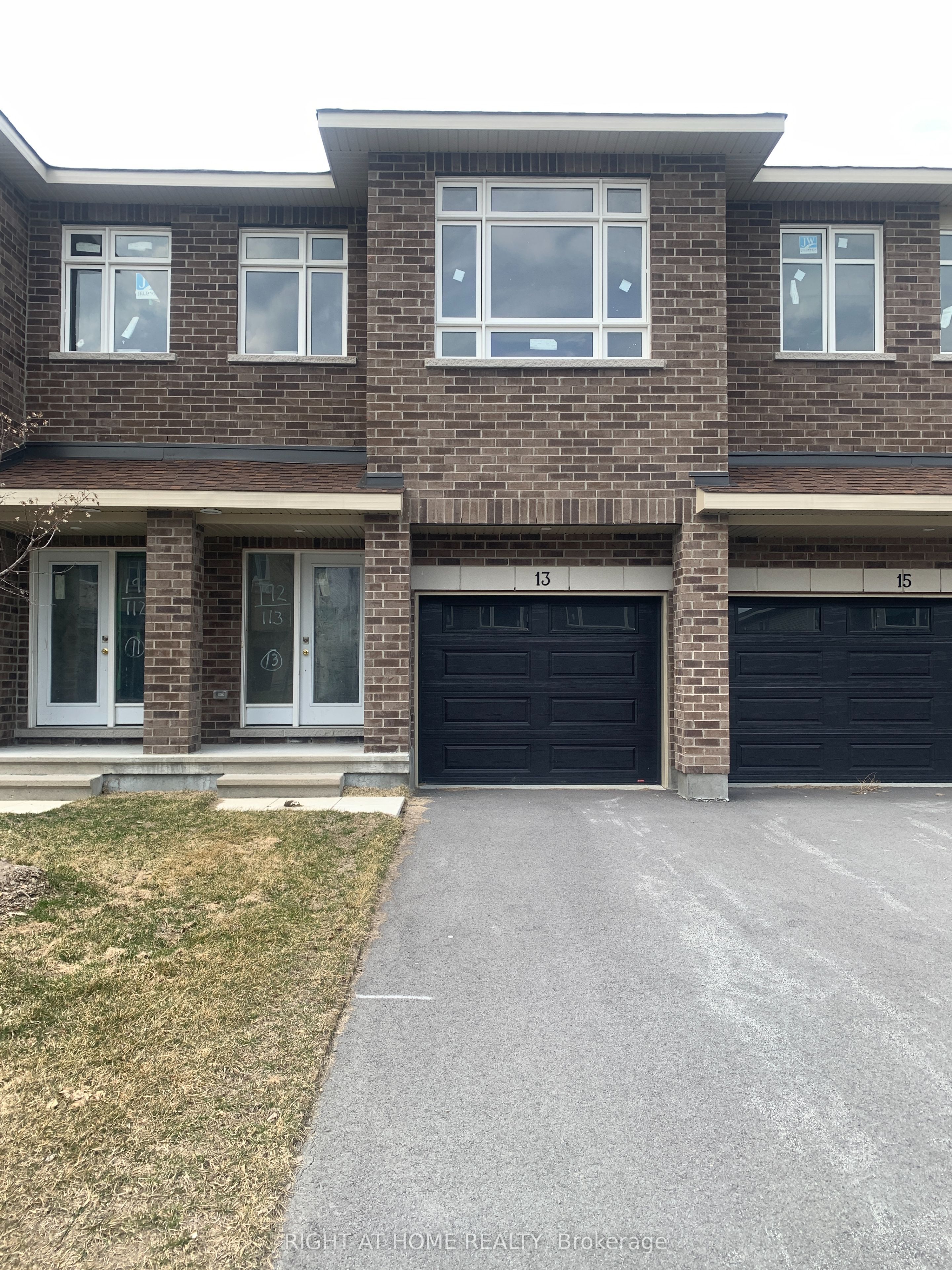 13 Wylie Way Property Photo 1