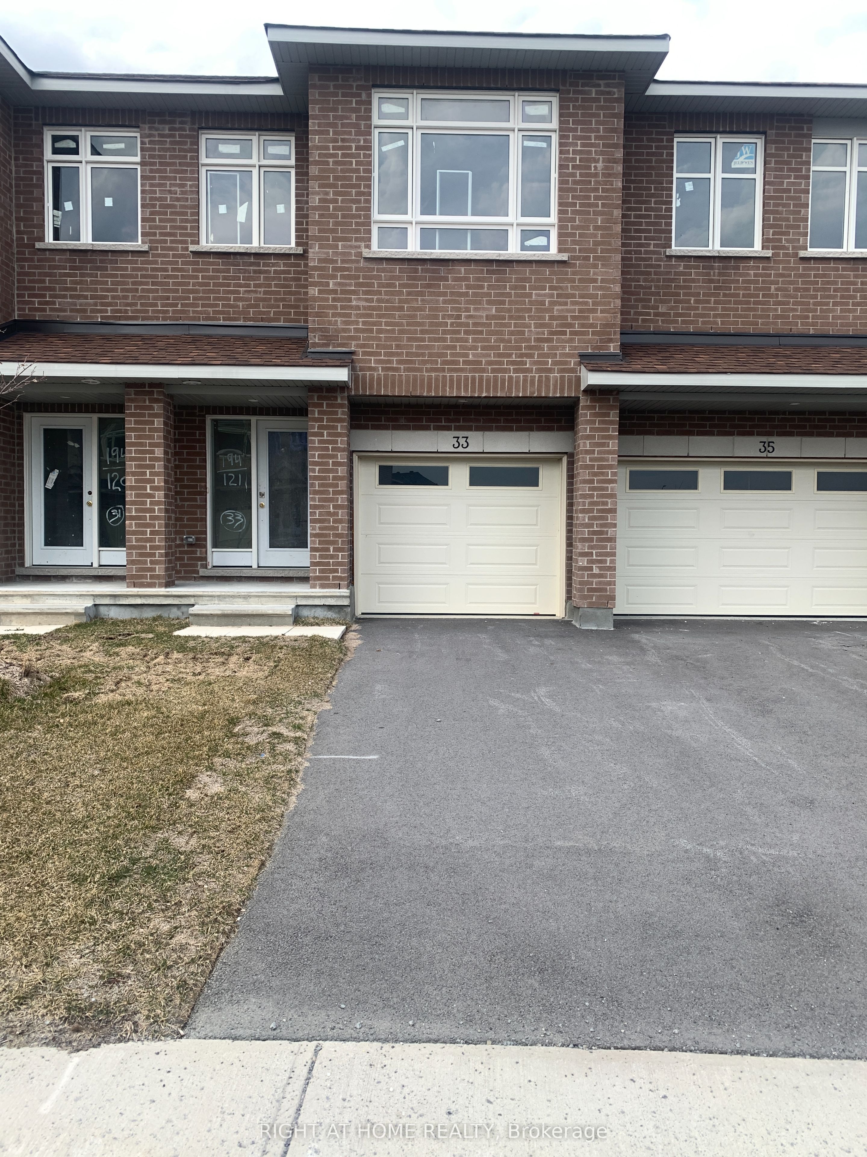 33 Wylie Way Property Photo 1