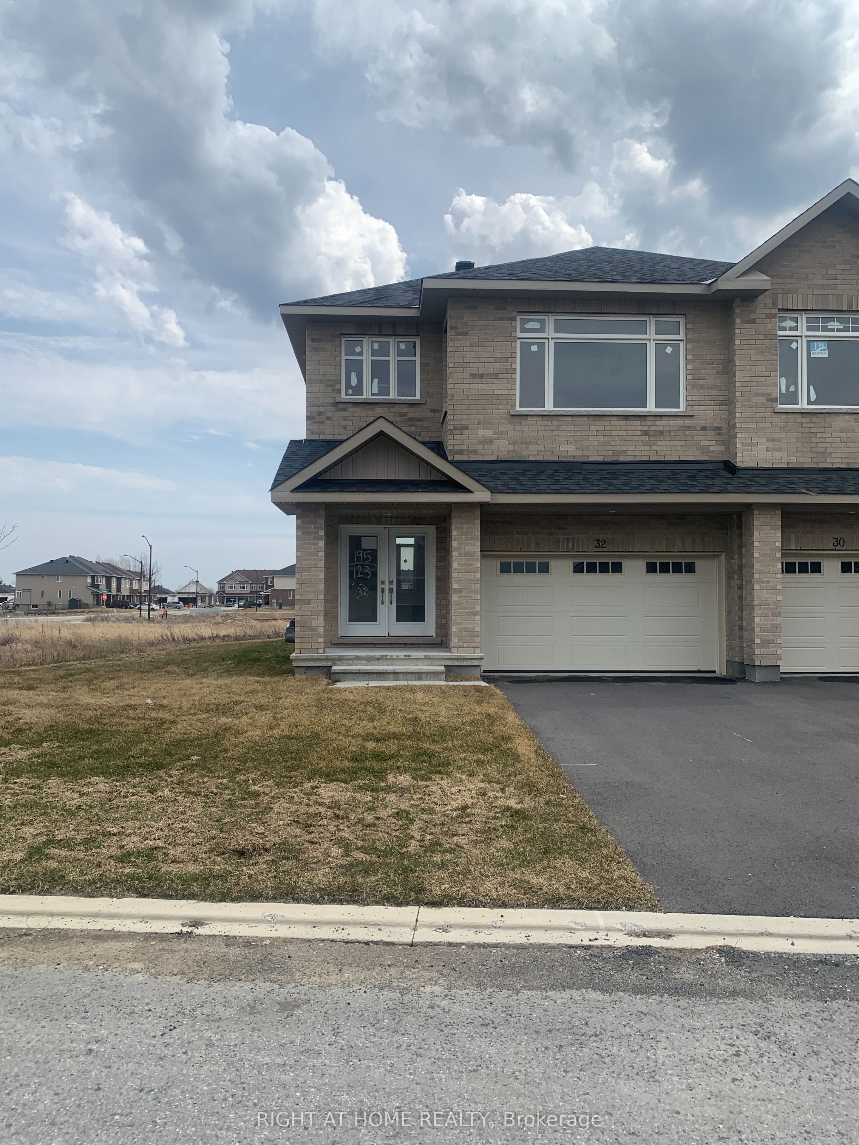32 Wylie Way Property Photo 1
