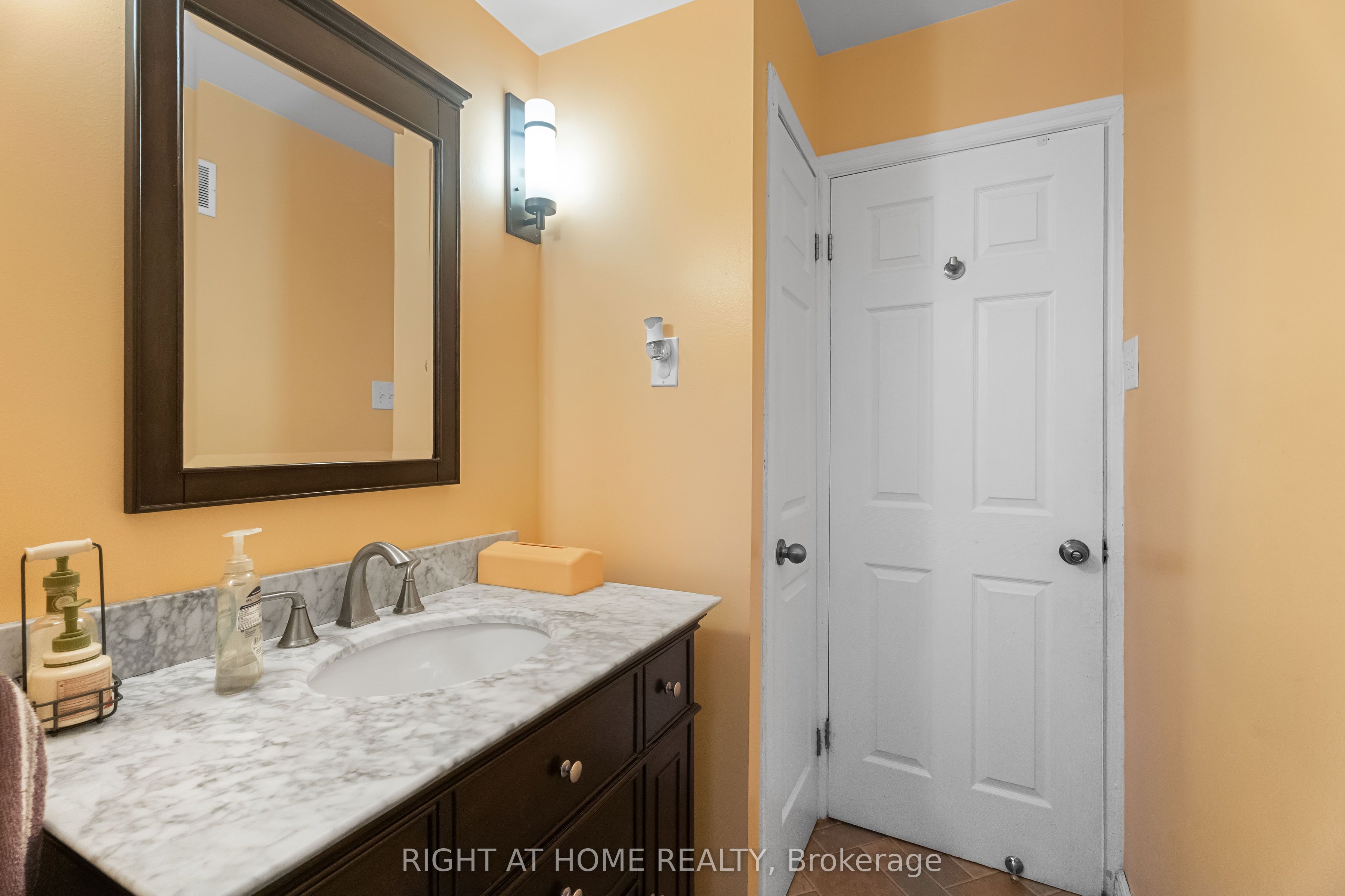 1307 Princess Street Property Photo 12