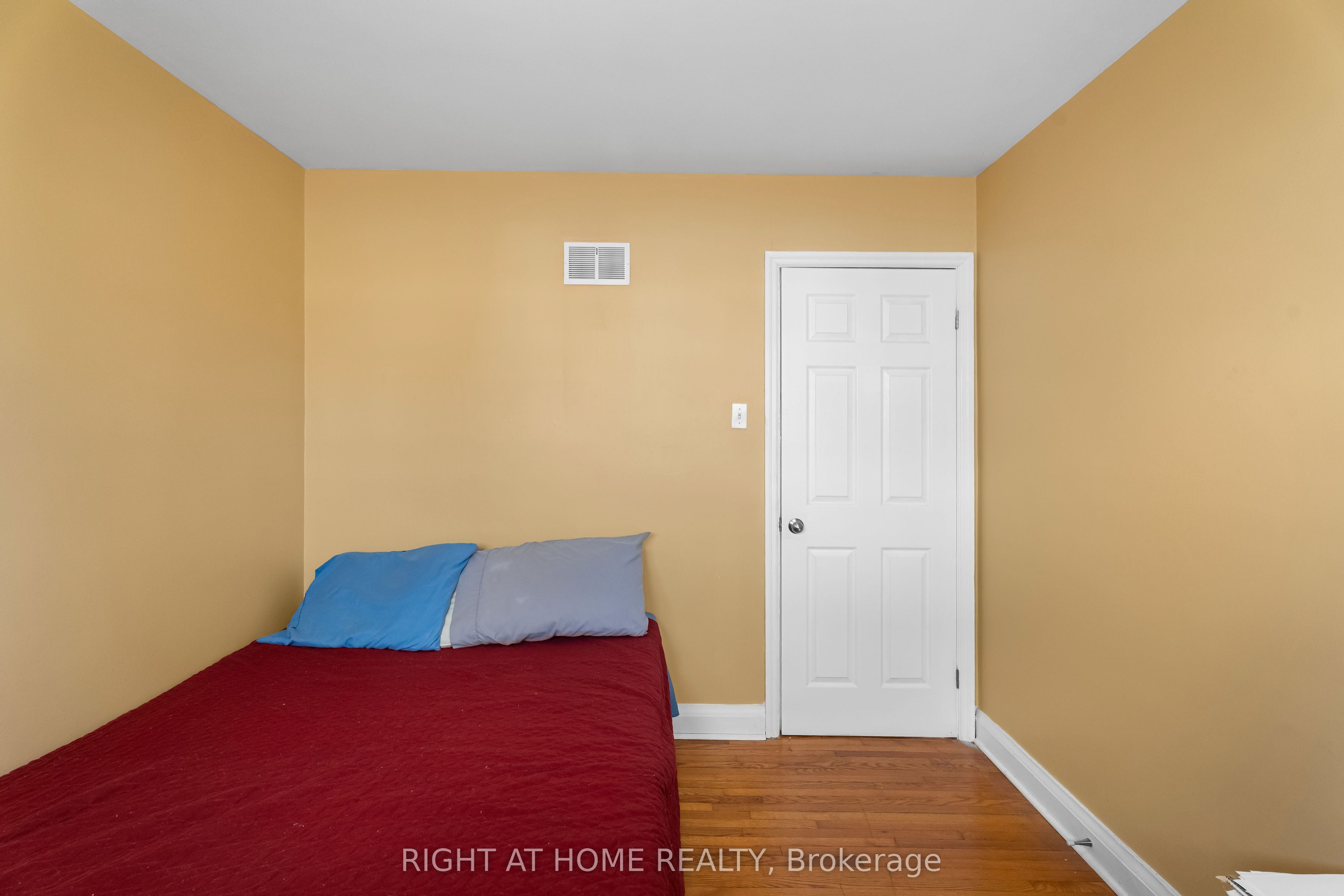 1307 Princess Street Property Photo 18