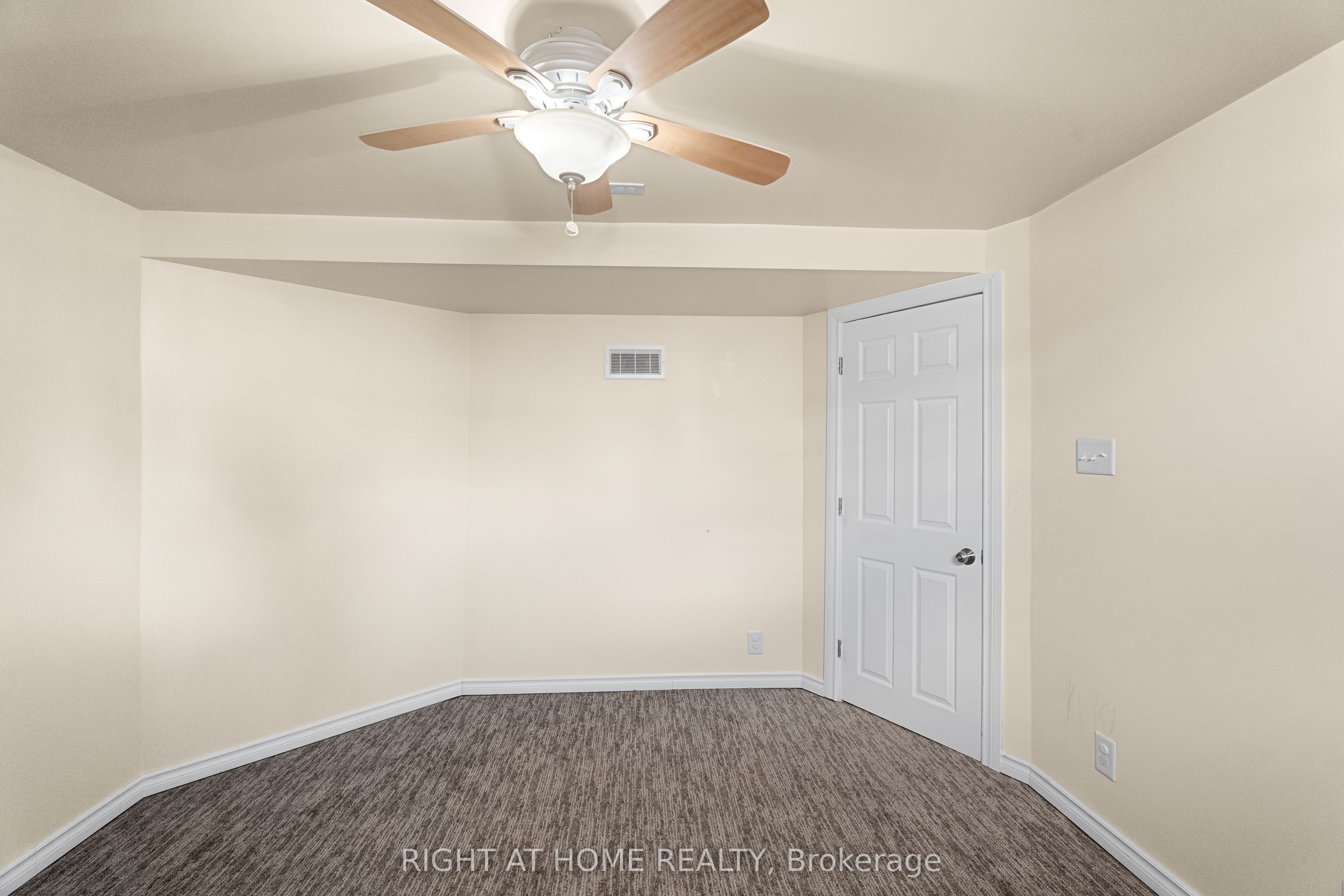 1307 Princess Street Property Photo 23