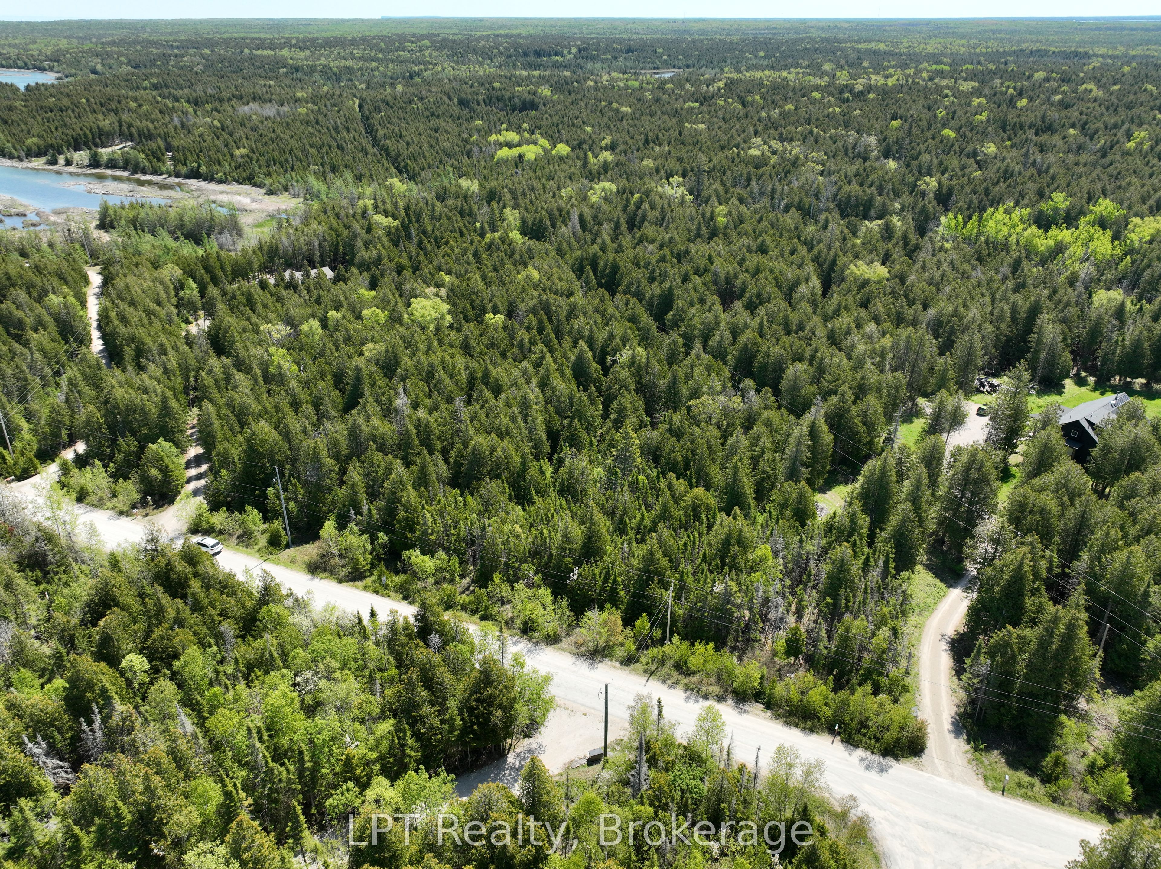 76 Myles Drive Property Photo 6