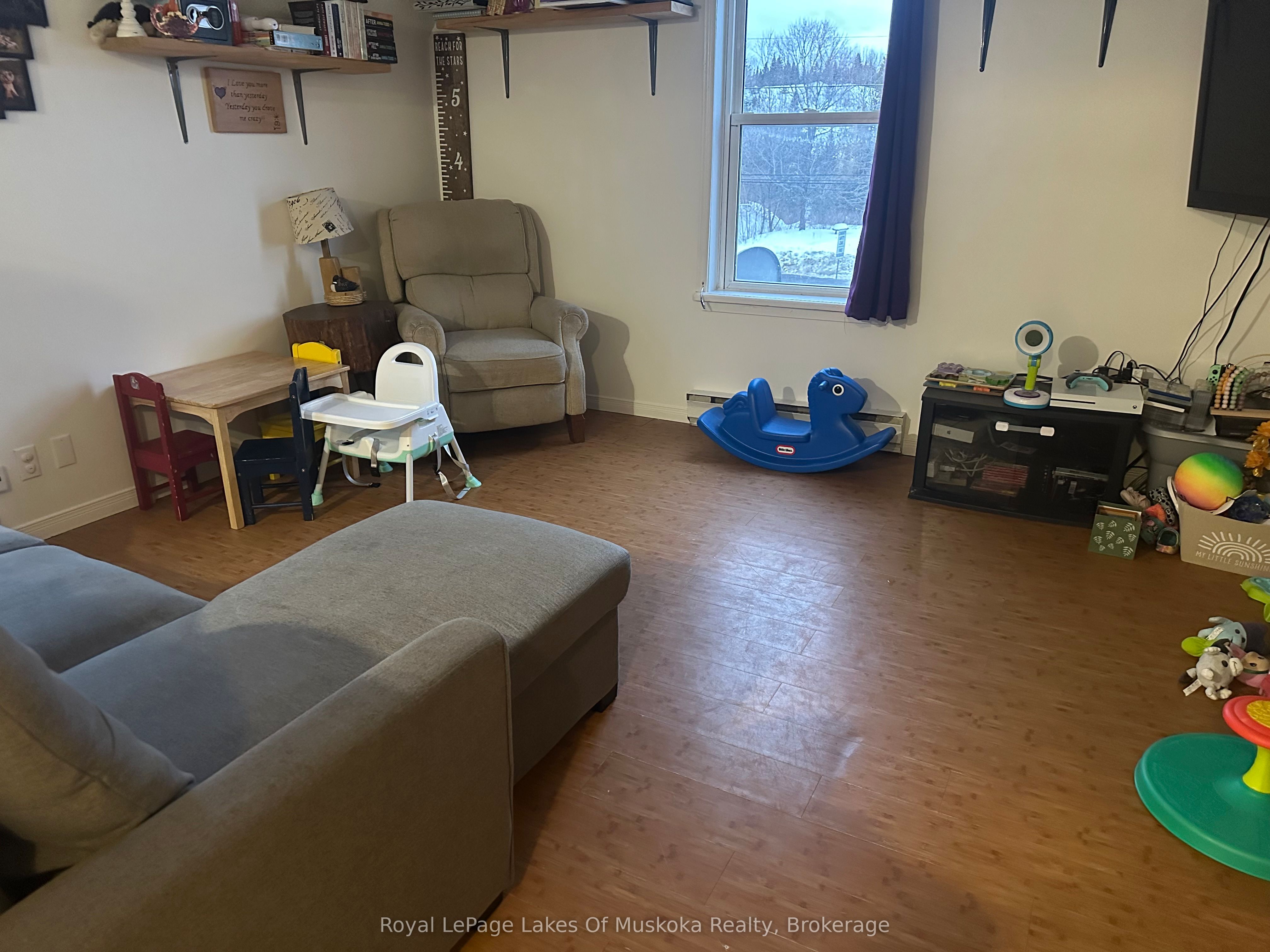 120 Ontario Street Property Photo 3